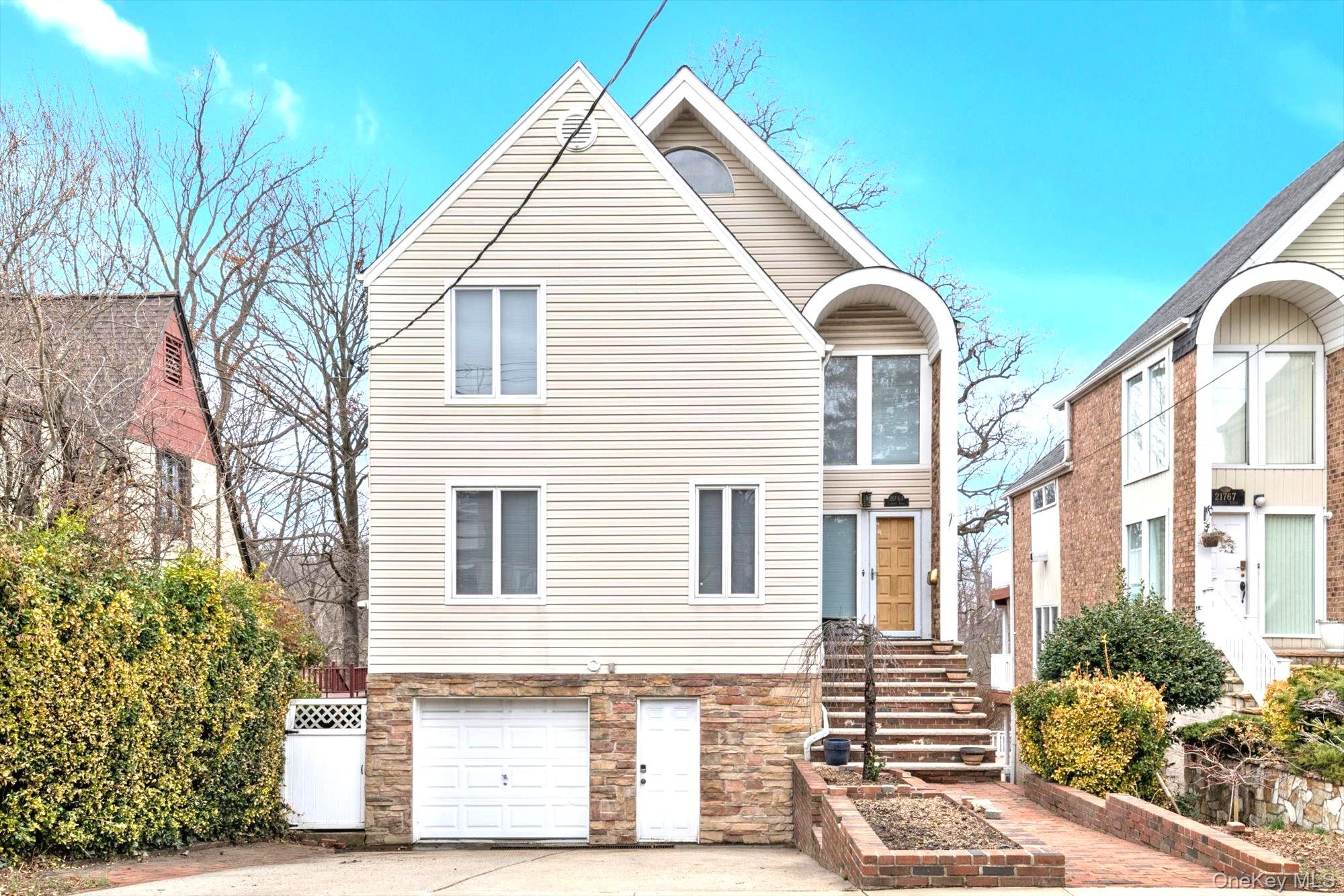 #1 photo, 217-63 Corbett Road, कुईंस Bayside , NY 11361