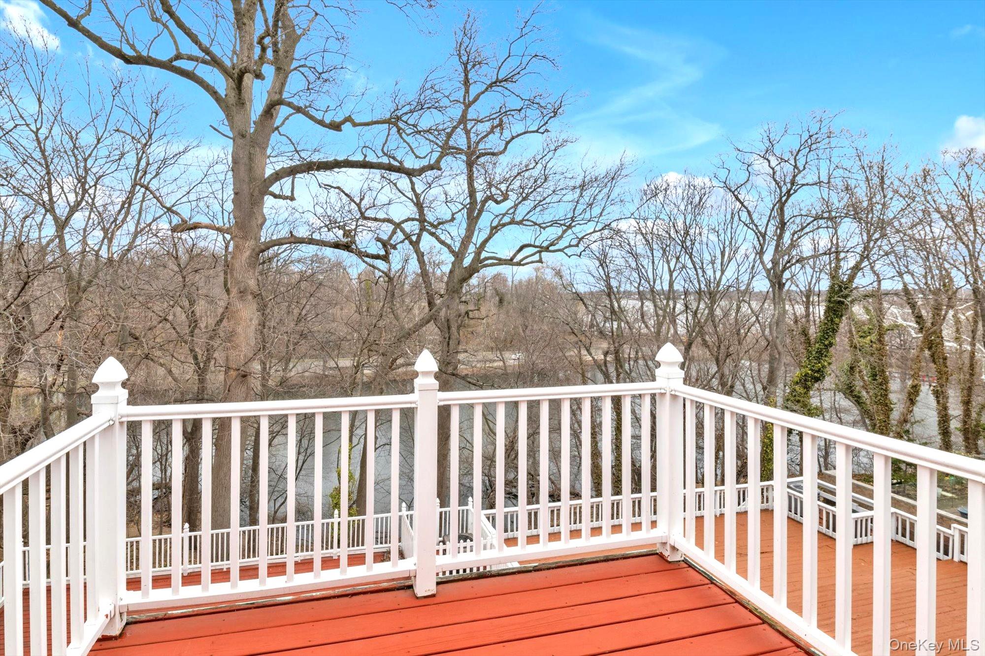 #17 photo, 217-63 Corbett Road, कुईंस Bayside , NY 11361