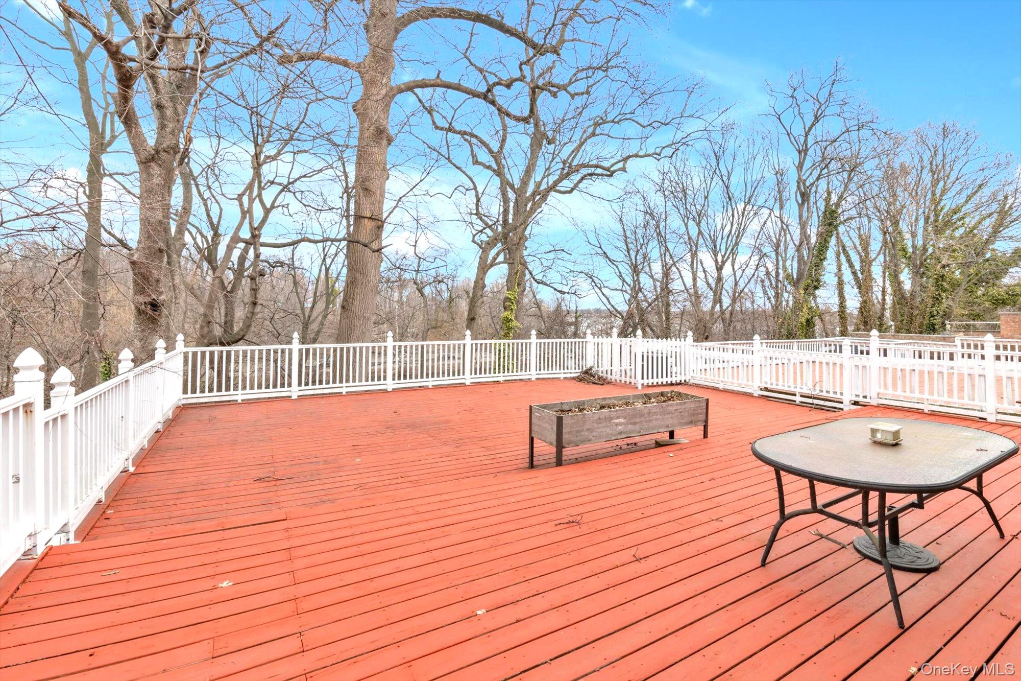 #18 photo, 217-63 Corbett Road, कुईंस Bayside , NY 11361