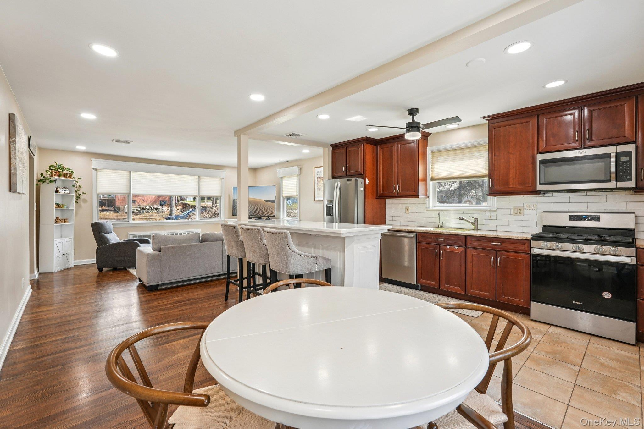 #8 photo, 55 Sherwood Drive, Nanuet , NY 10954