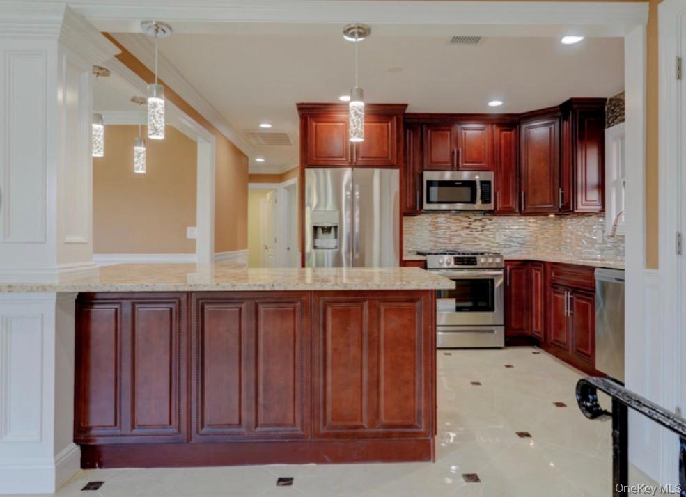 #3 photo, 168 Robinwood Avenue, Hempstead , NY 11550