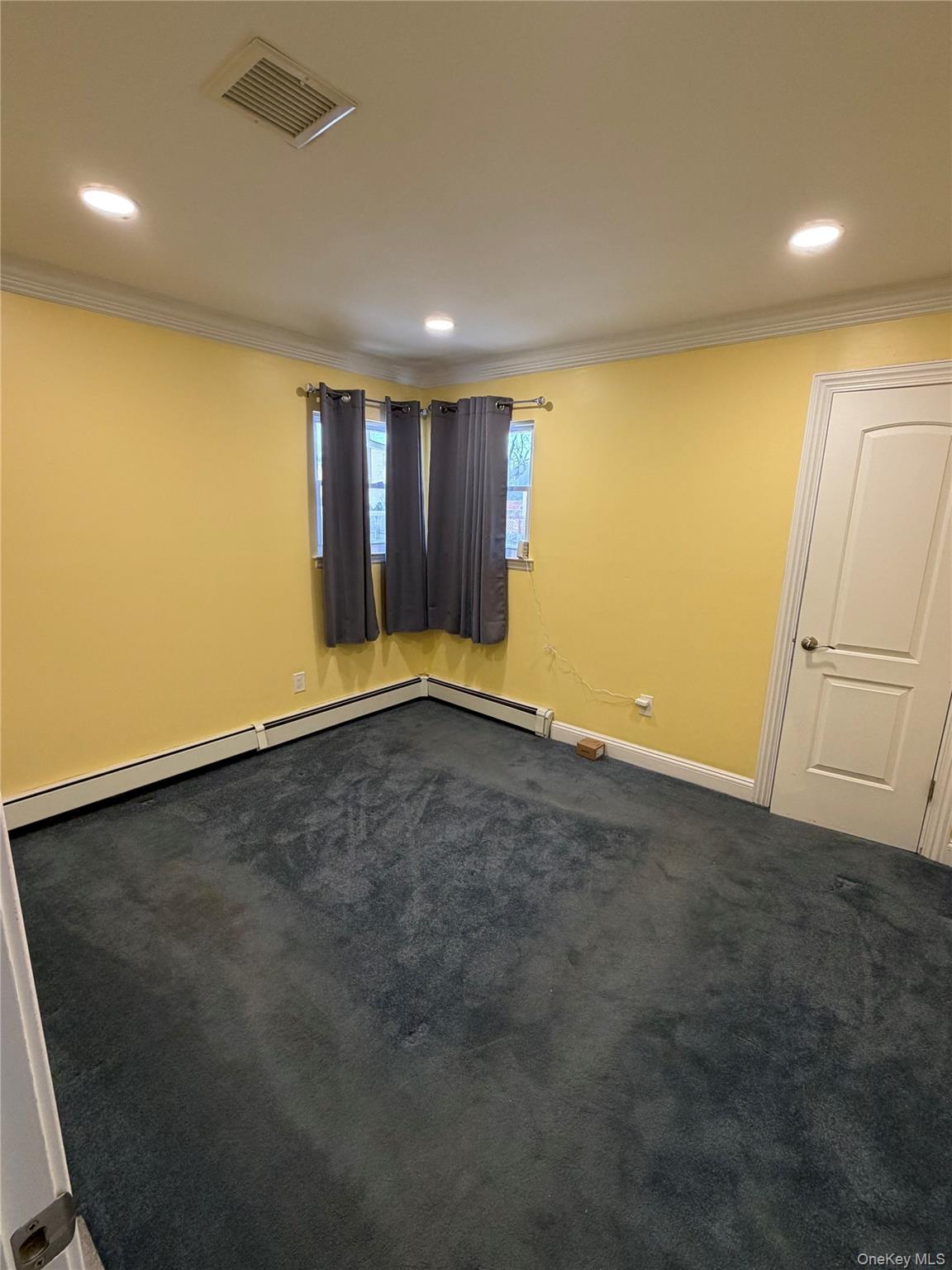 #8 photo, 168 Robinwood Avenue, Hempstead , NY 11550