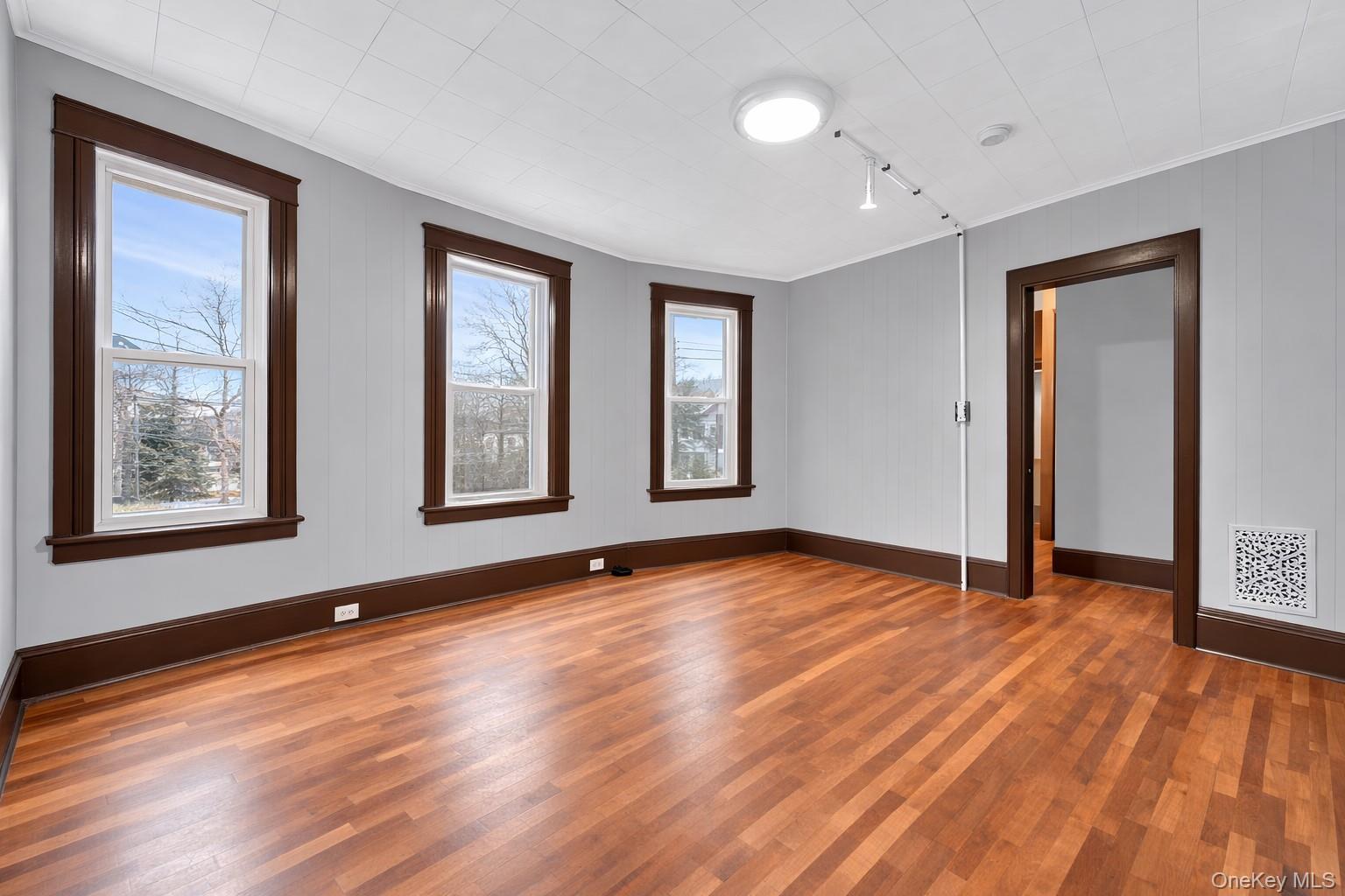 #20 photo, 148 Winnikee Avenue, Poughkeepsie , NY 12601