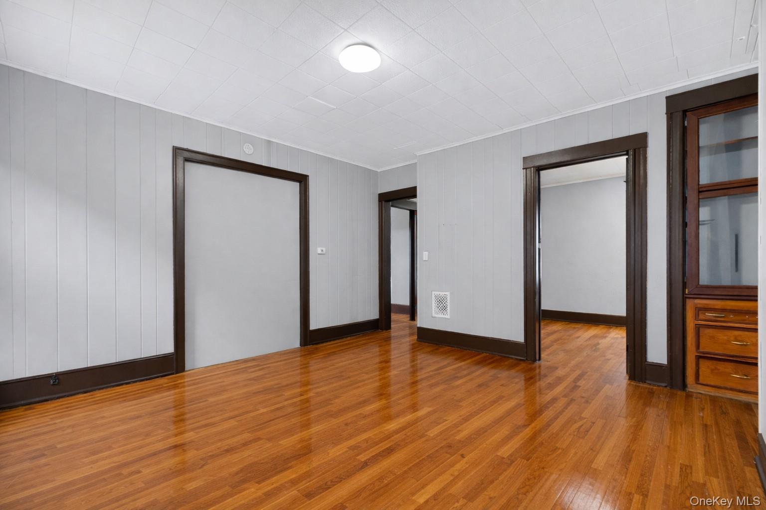 #7 photo, 148 Winnikee Avenue, Poughkeepsie , NY 12601