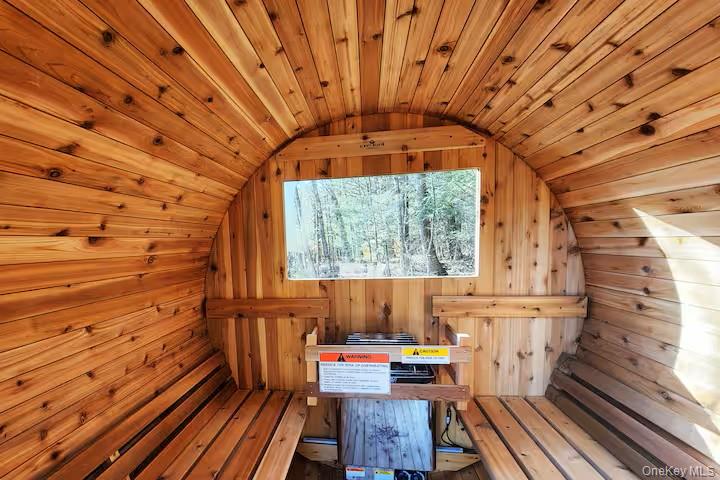 #10 photo, 29 Edward Drive, Loch Sheldrake , NY 12759