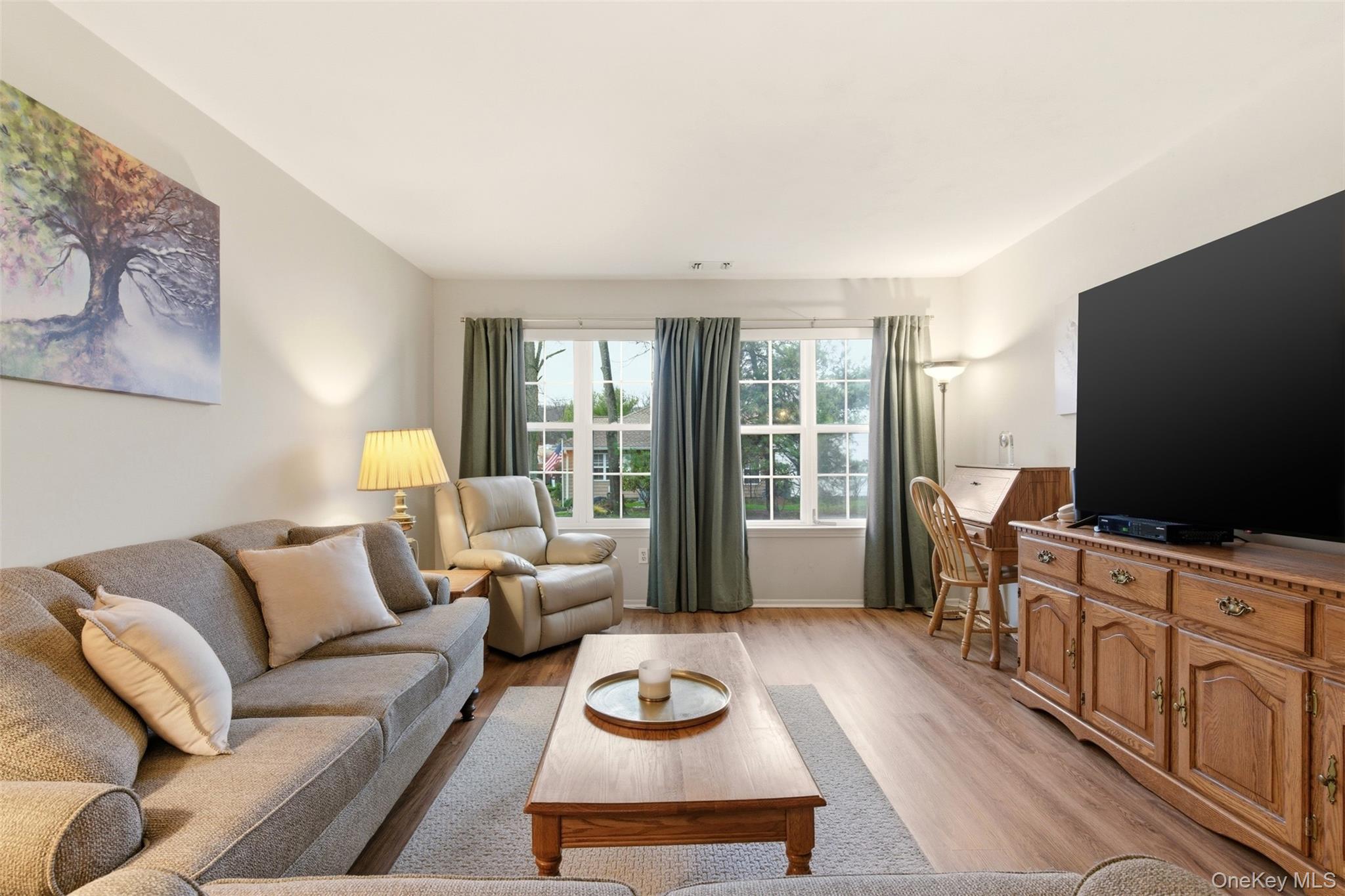 #6 photo, 58 Theodore Drive, Coram , NY 11727