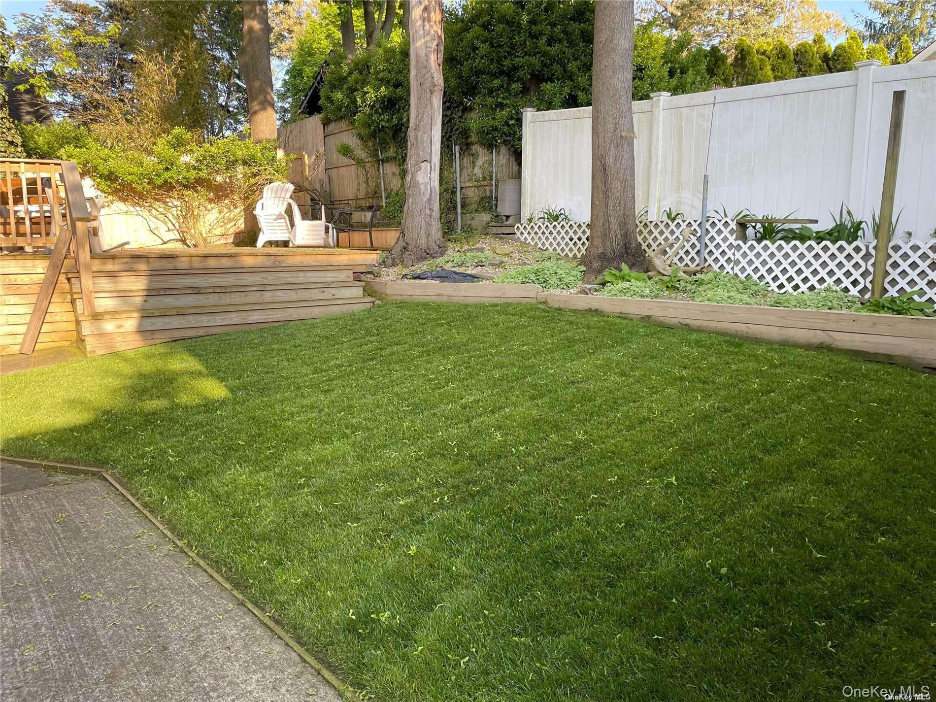 #9 photo, 32 Neptune Road, Rocky Point , NY 11778