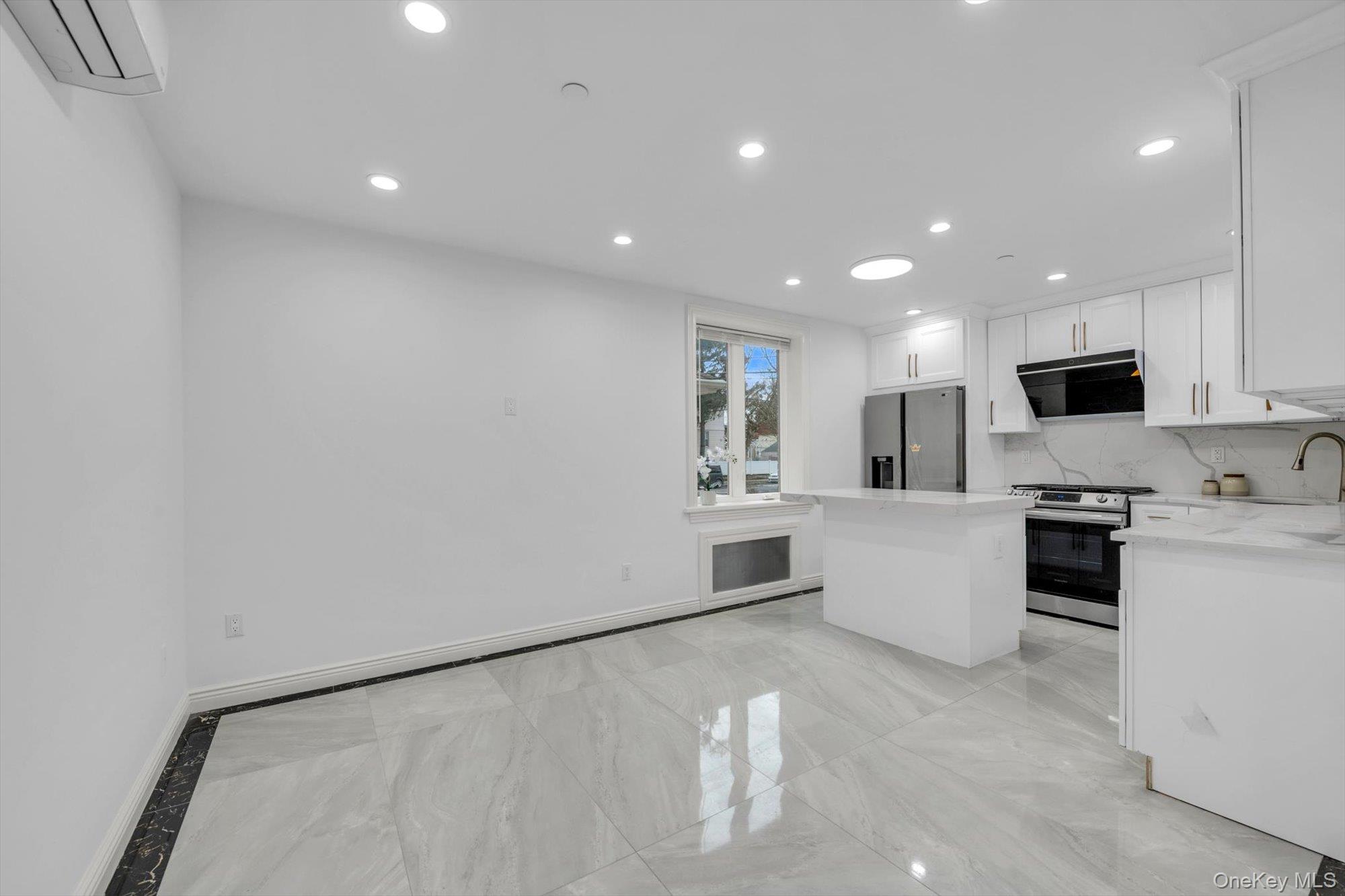 #15 photo, 717 College Place, College Point , NY 11356