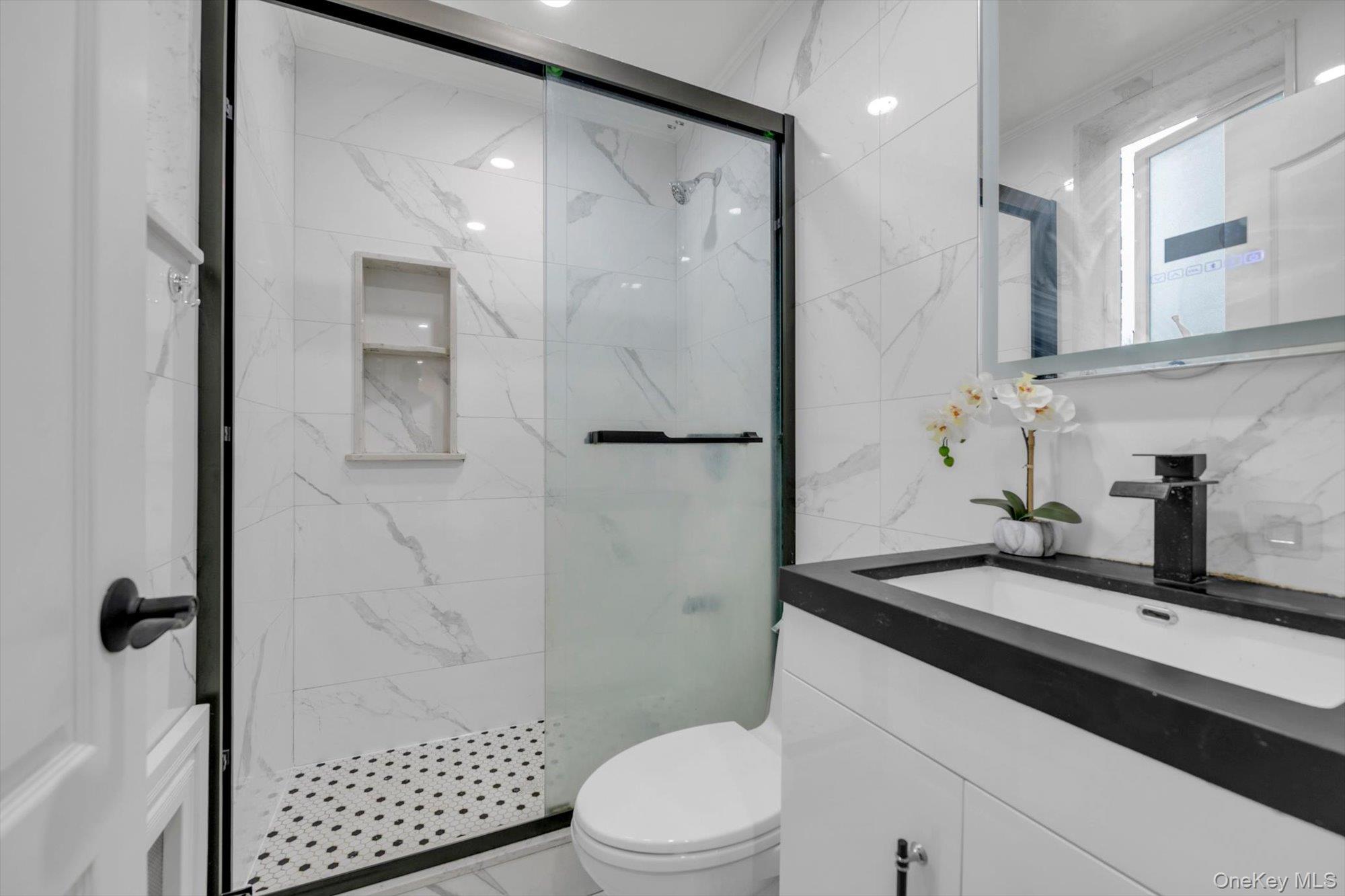 #19 photo, 717 College Place, College Point , NY 11356