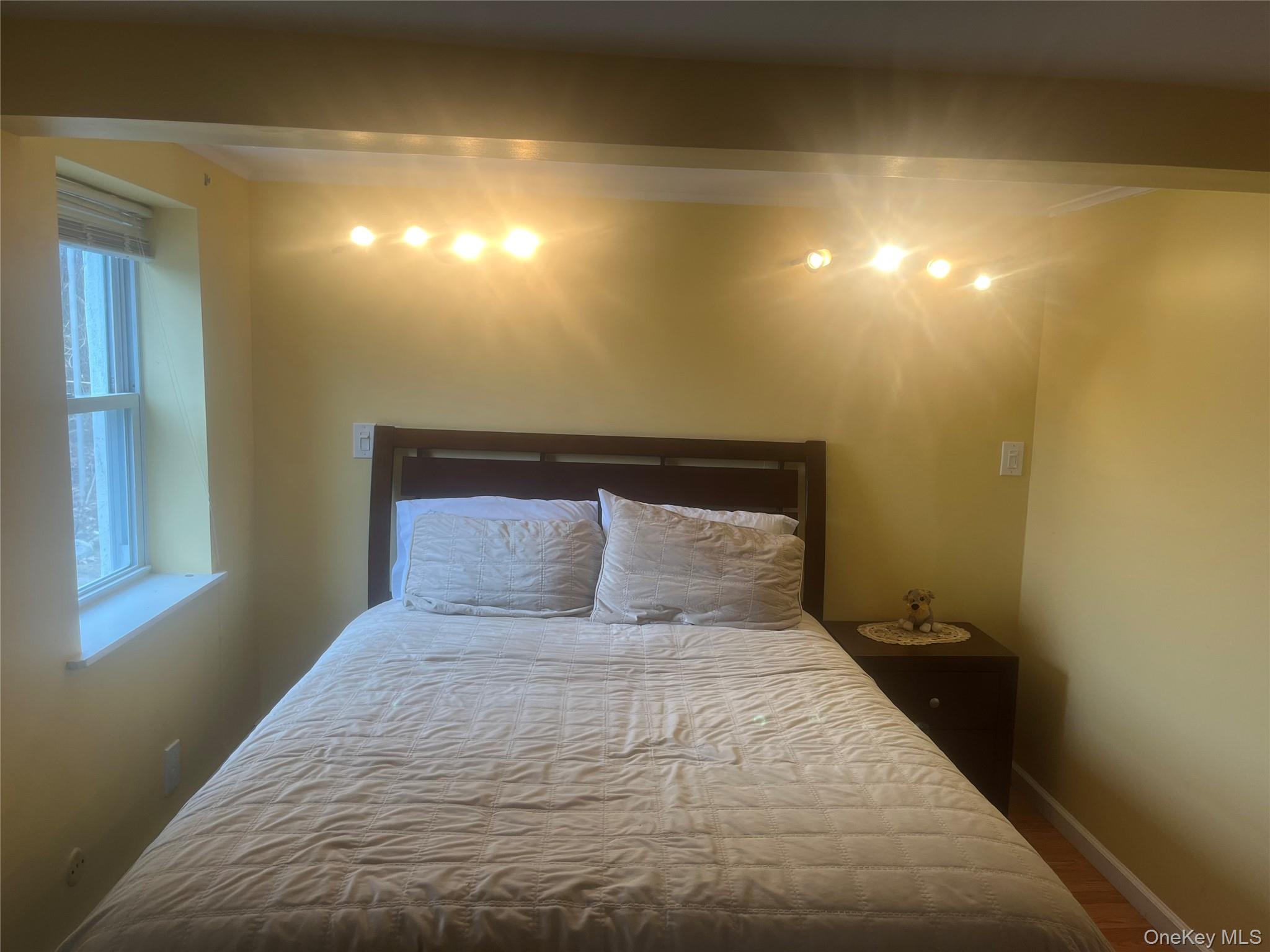 #9 photo, 13 Summitt Place, Valhalla , NY 10595