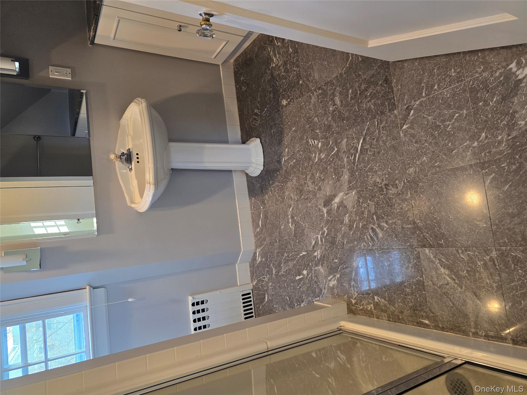 #10 photo, 16 Bon Air Avenue, New Rochelle , NY 10804