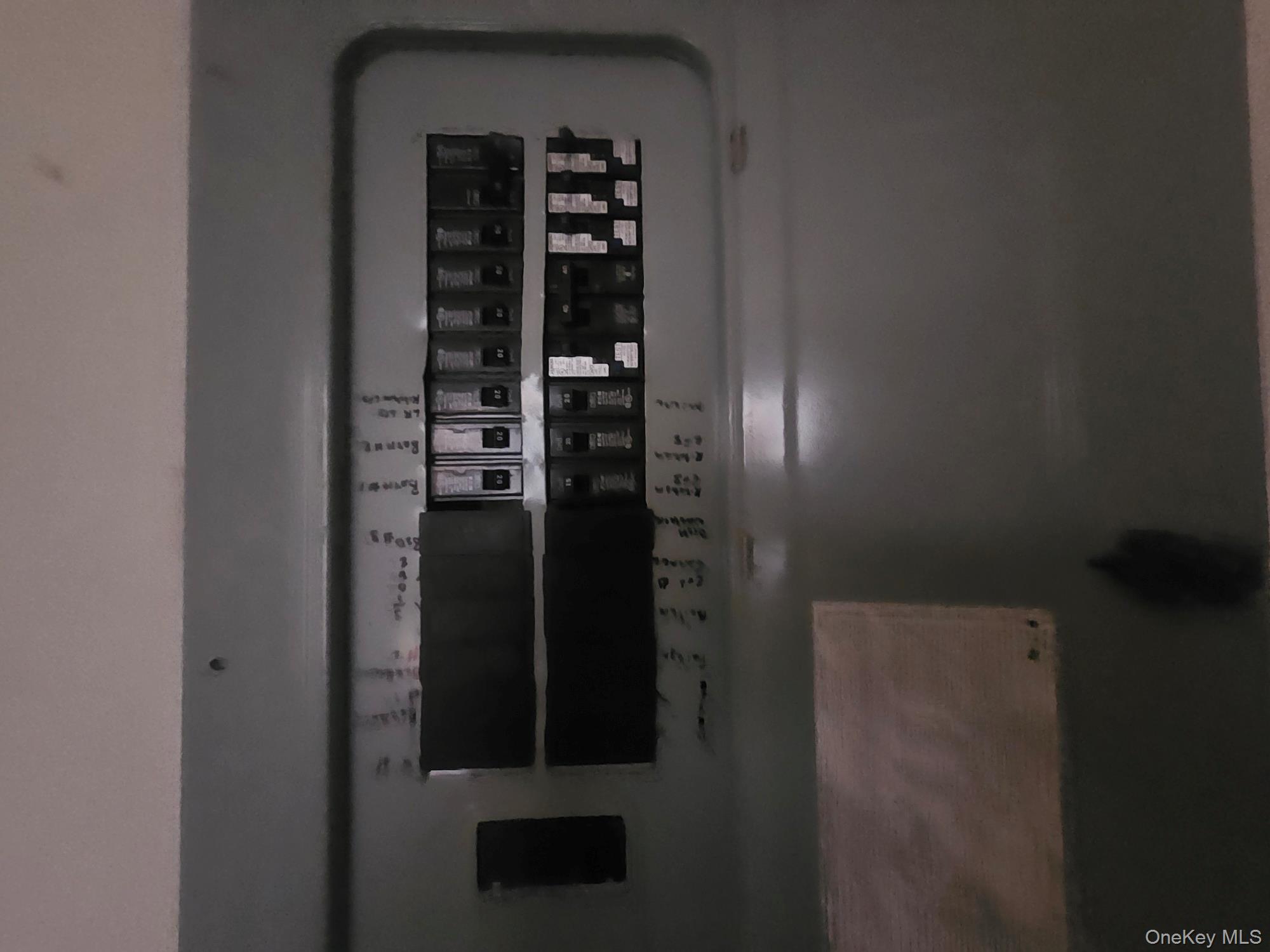 #15 photo, 556 Taylor Avenue, 롱 아일랜드 East Patchogue , NY 11772