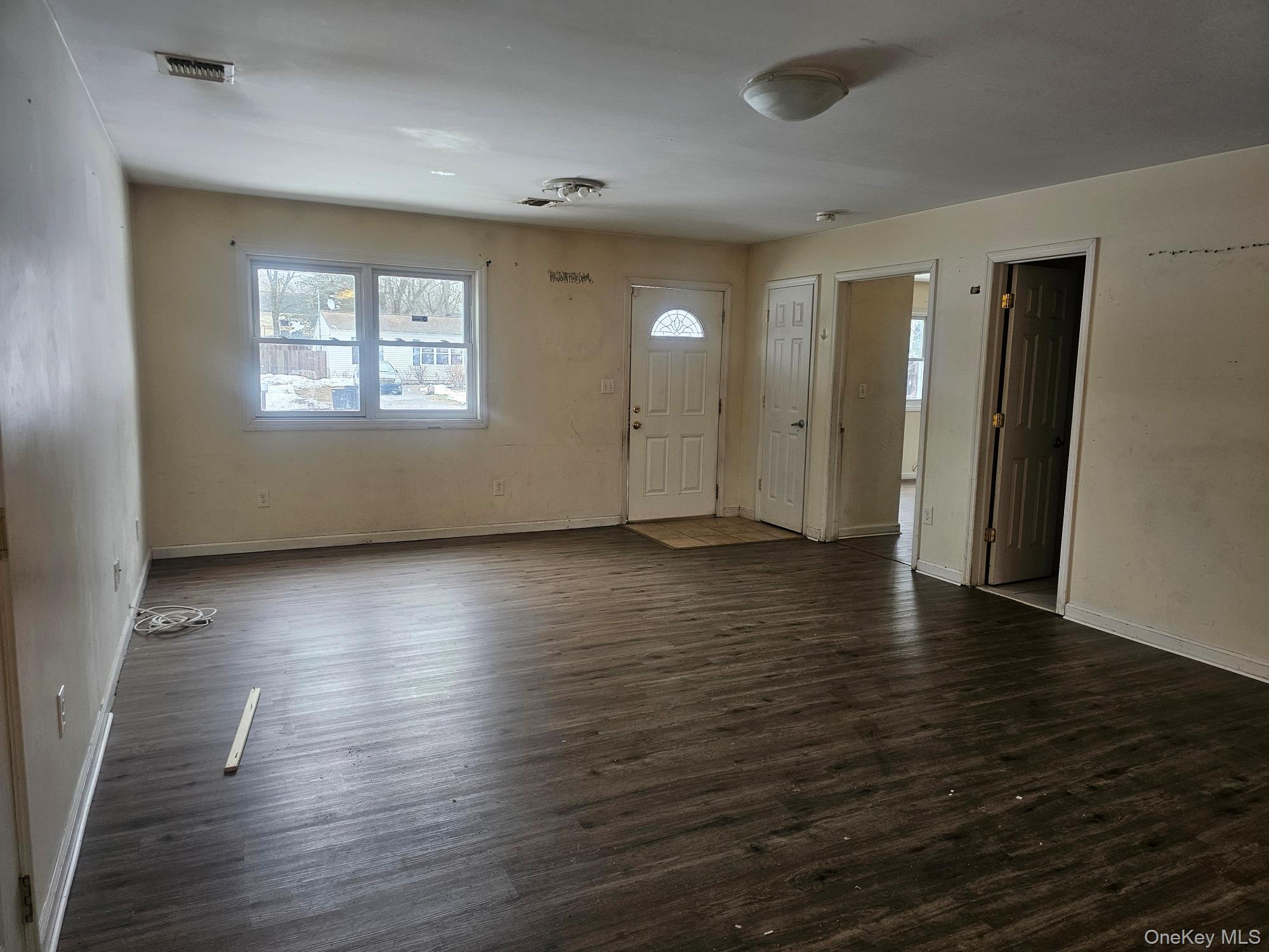 #2 photo, 556 Taylor Avenue, 롱 아일랜드 East Patchogue , NY 11772