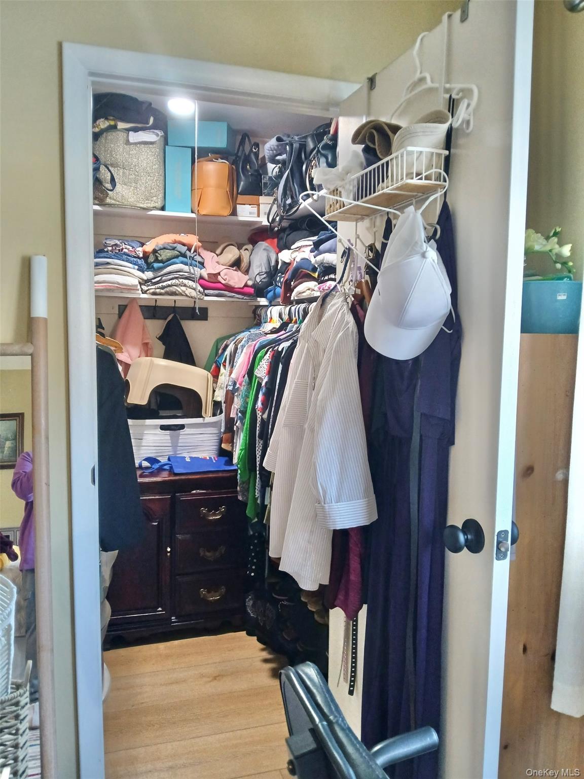 #12 photo, 427 Aylesbury Court, 롱 아일랜드 Ridge , NY 11961