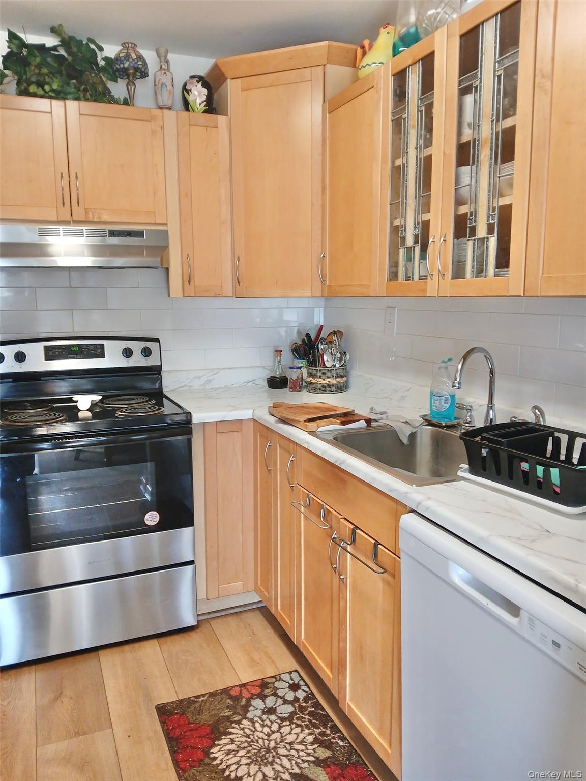 #4 photo, 427 Aylesbury Court, 롱 아일랜드 Ridge , NY 11961