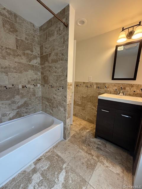 #5 photo, 1188 5th Avenue, East Northport , NY 11731