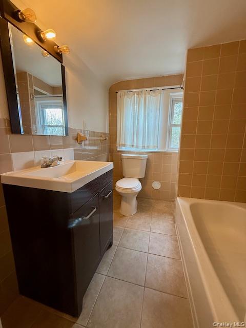 #9 photo, 1188 5th Avenue, East Northport , NY 11731