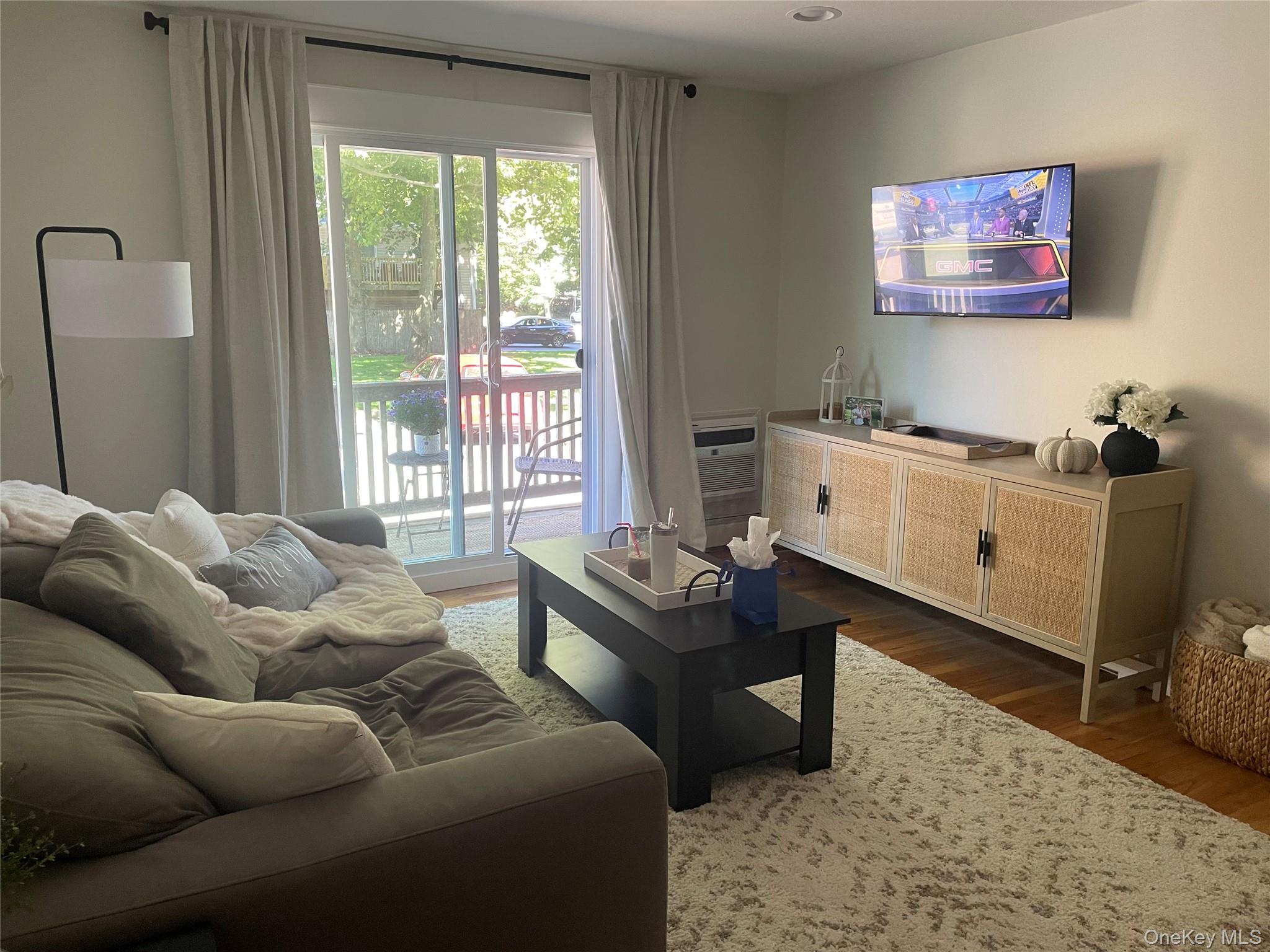 #1 photo, 43 Fair Harbor Drive Drive, سوفولك Patchogue , NY 11772