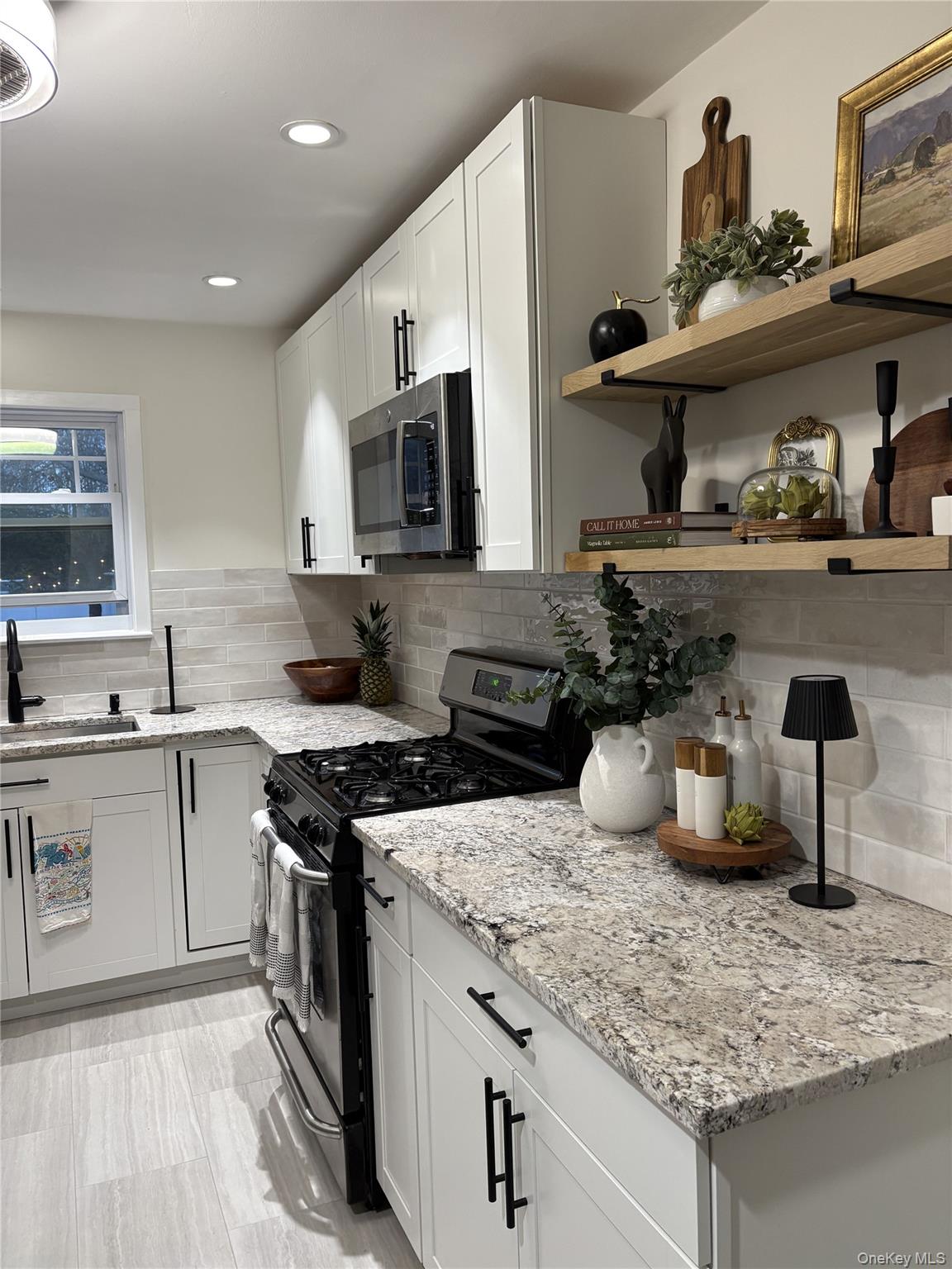 #2 photo, 43 Fair Harbor Drive Drive, سوفولك Patchogue , NY 11772