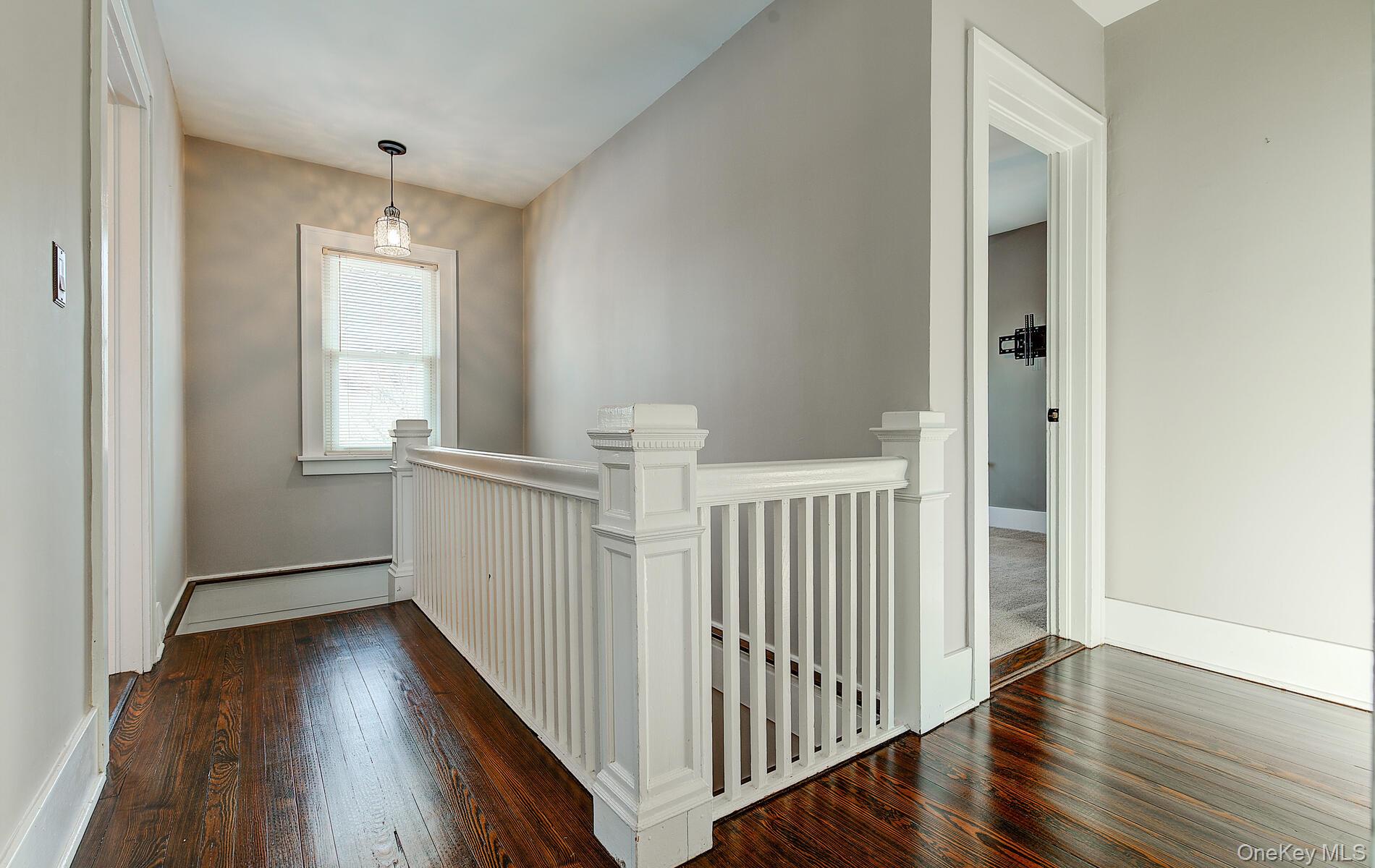 #18 photo, 256 Nassau Road, Huntington , NY 11743