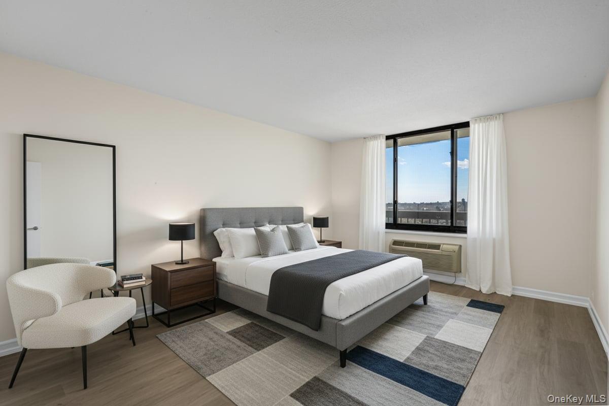 #18 photo, 152-18 Union Turnpike, Flushing , NY 11367