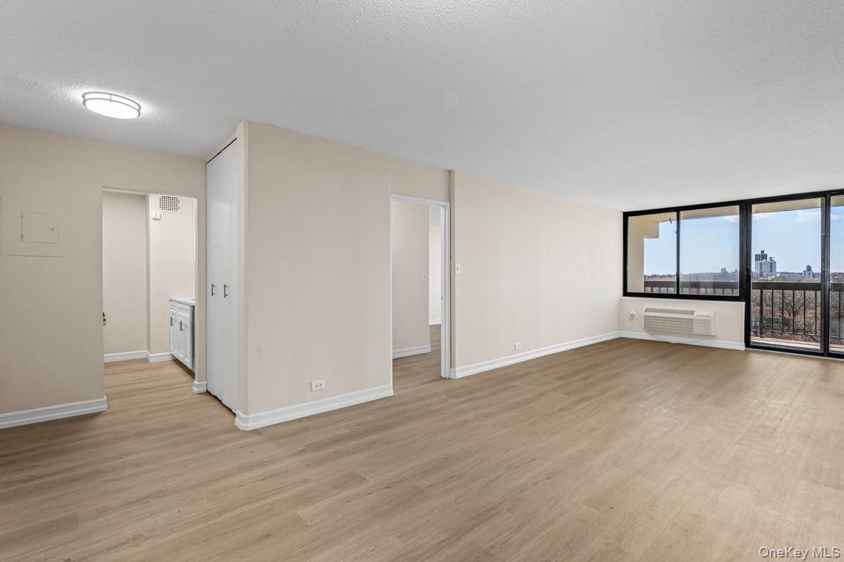 #9 photo, 152-18 Union Turnpike, Flushing , NY 11367