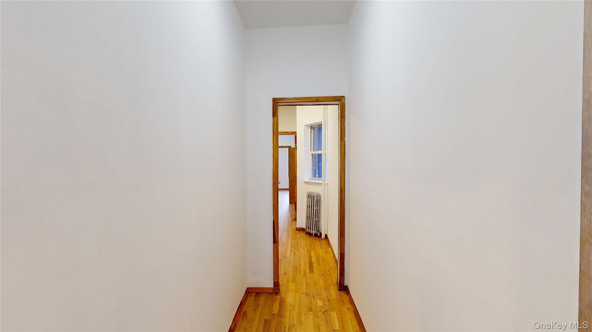 #5 photo, 954 Manhattan Avenue, ब्रुकलीन Brooklyn , NY 11222