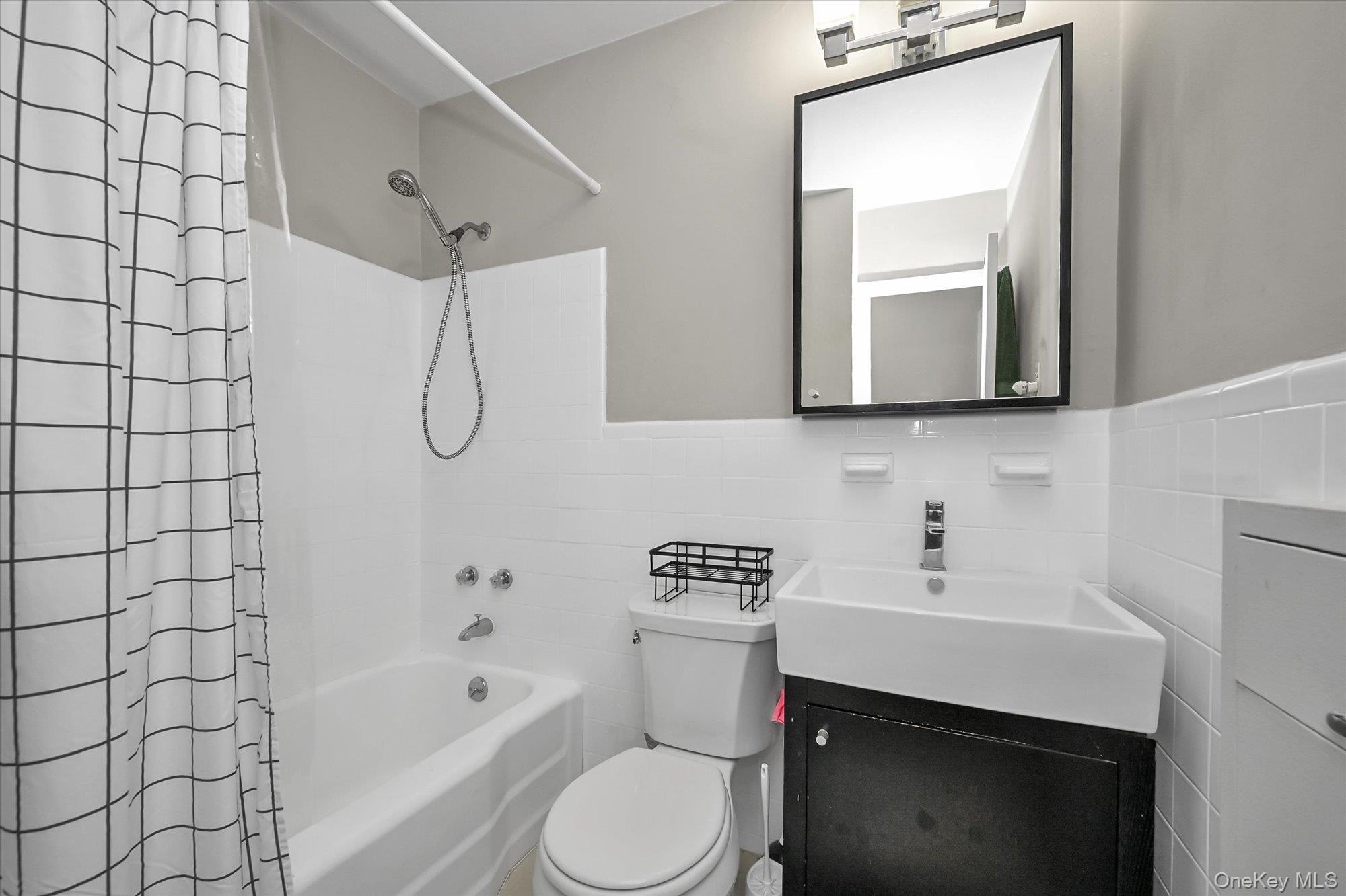 #13 photo, 6636 Yellowstone Boulevard, Forest Hills , NY 11375