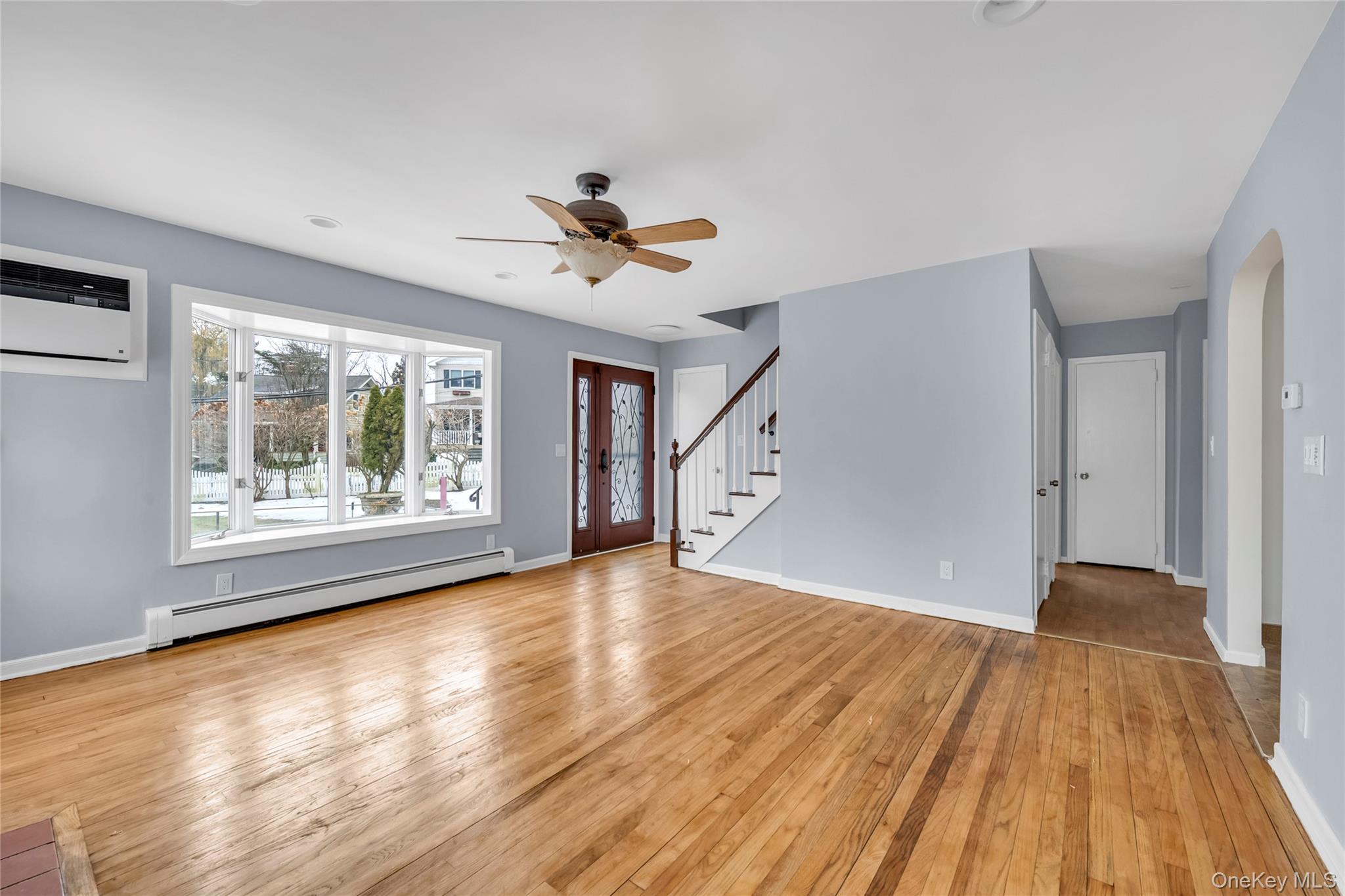 #2 photo, 29 Glen Cove Drive, ناسو Glen Head , NY 11545