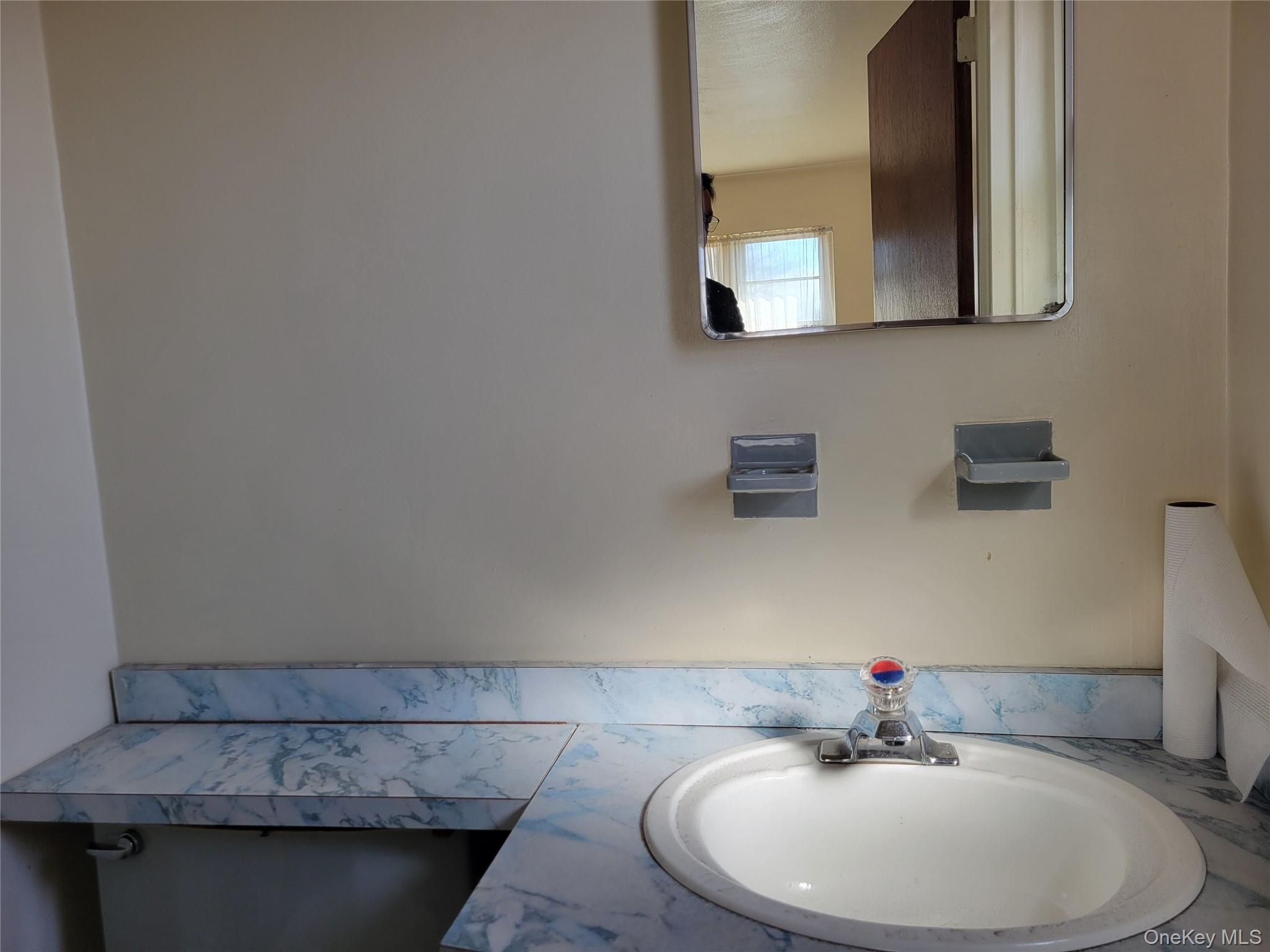 #10 photo, 166-14 Cross Island Parkway, كوينز Whitestone , NY 11357