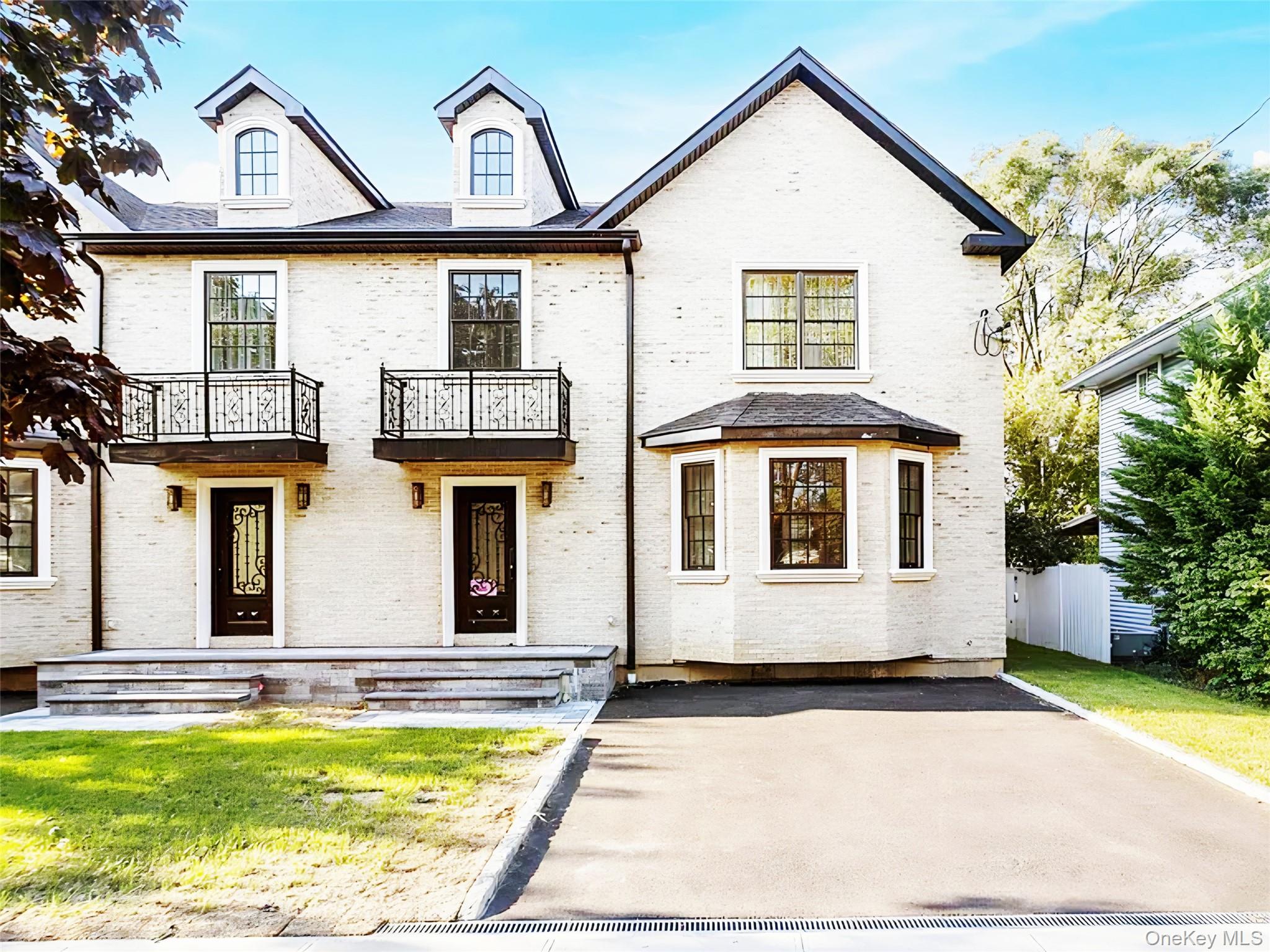 #2 photo, 56 Jackson Avenue, Mineola , NY 11501