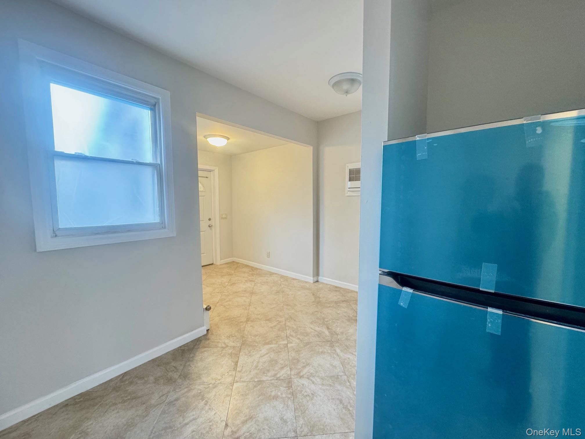 #4 photo, 164-36 77th Road, كوينز Fresh Meadows , NY 11366