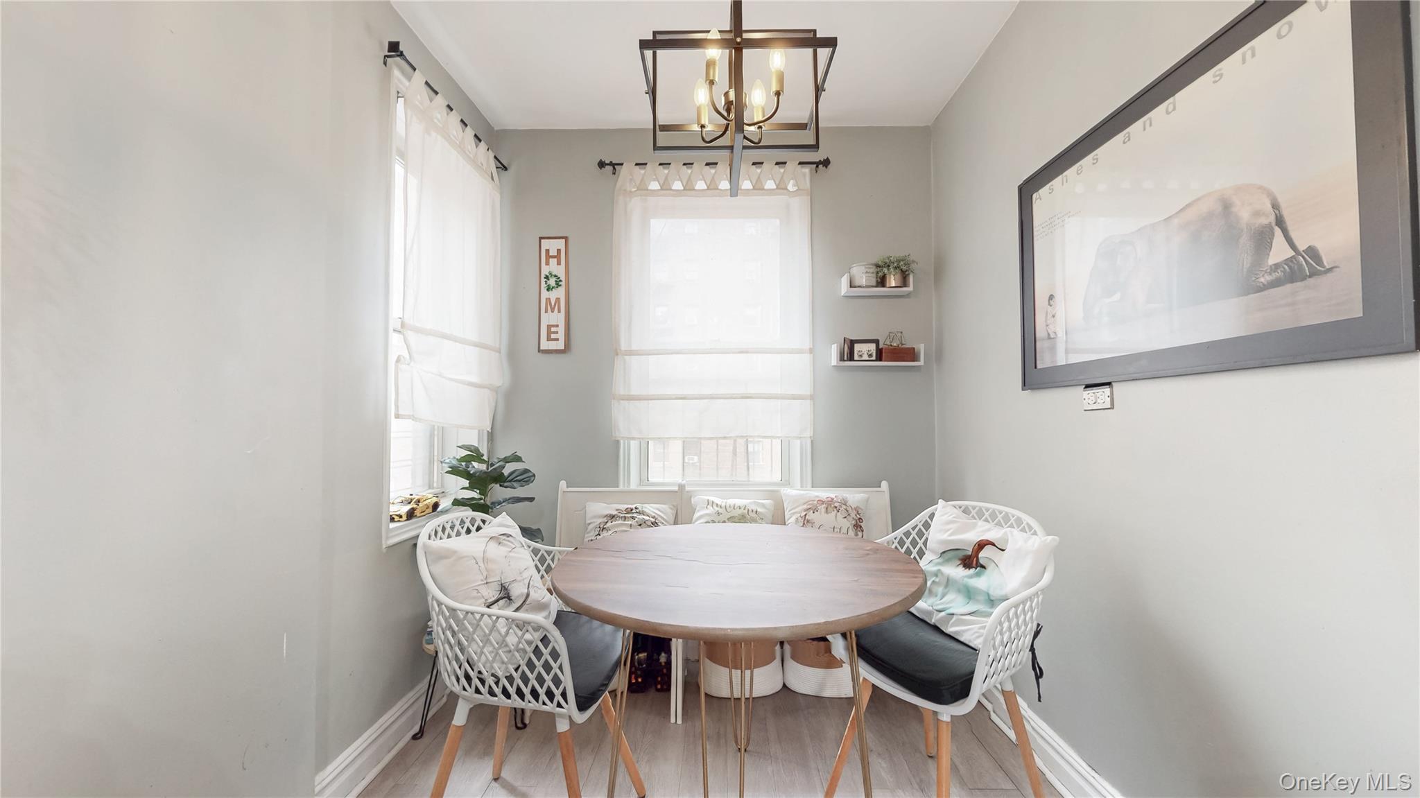 #11 photo, 118-11 84th Avenue, קווינס Kew Gardens , NY 11415