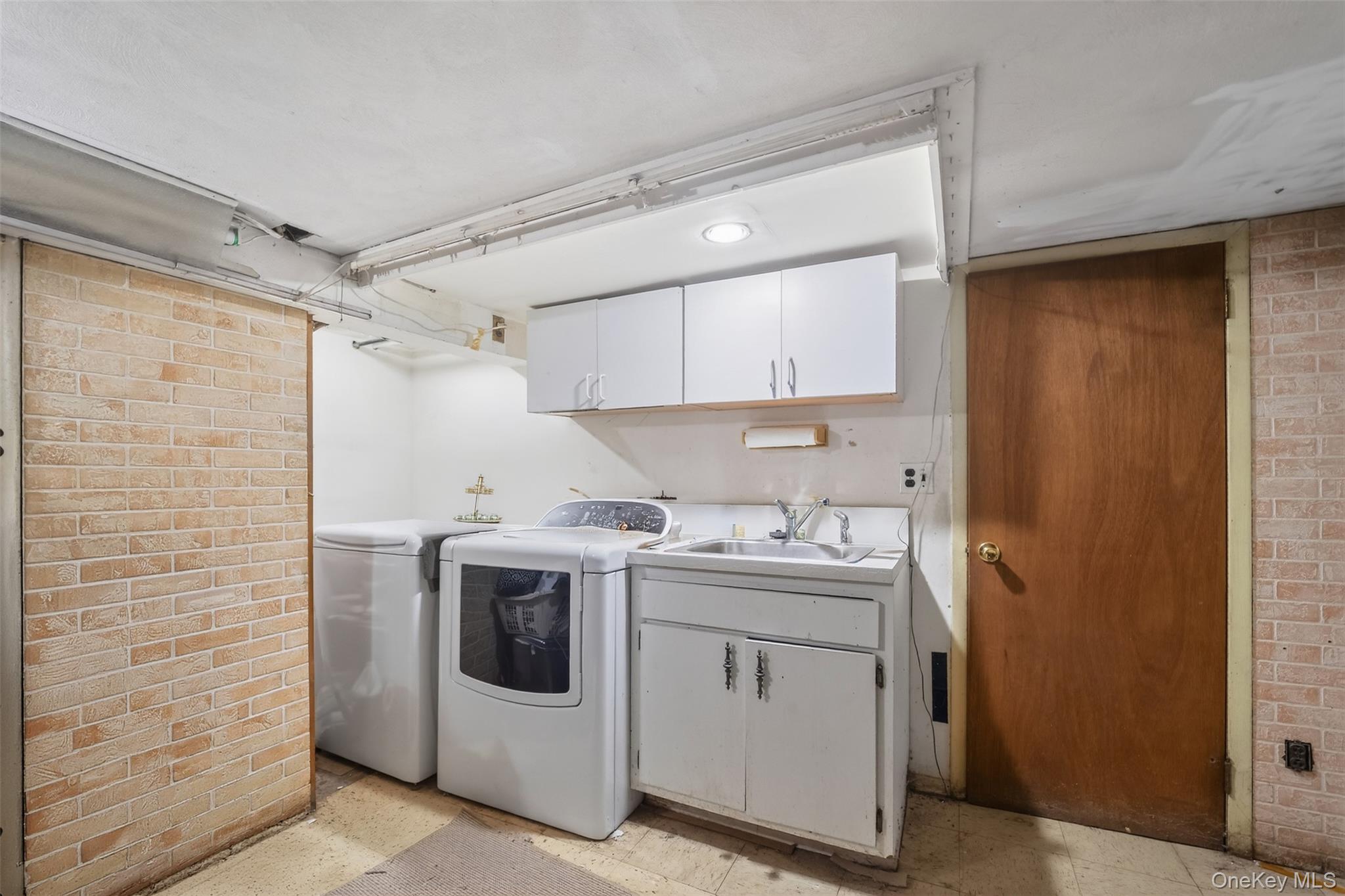 #17 photo, 29 Main Avenue, সাফোক কাউন্টি Centereach , NY 11720