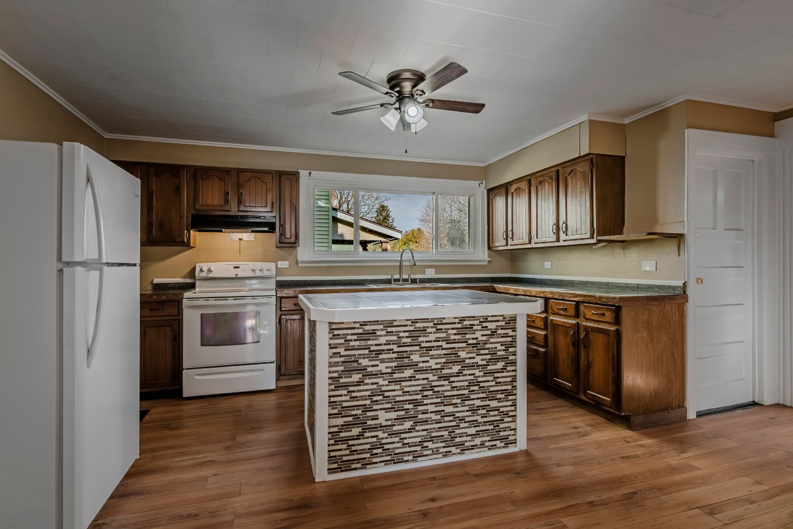 #24 photo, 173 E Clark St, Ilion , NY 13357