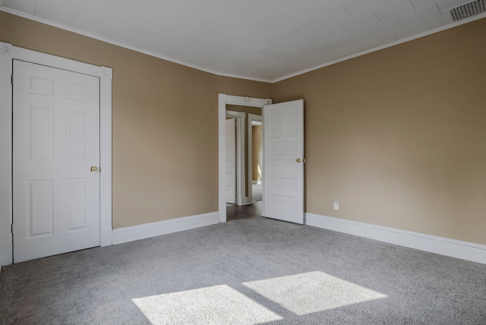 #33 photo, 173 E Clark St, Ilion , NY 13357