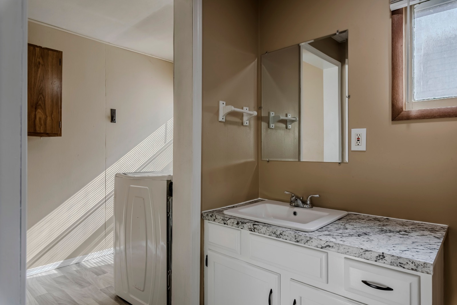 #47 photo, 173 E Clark St, Ilion , NY 13357