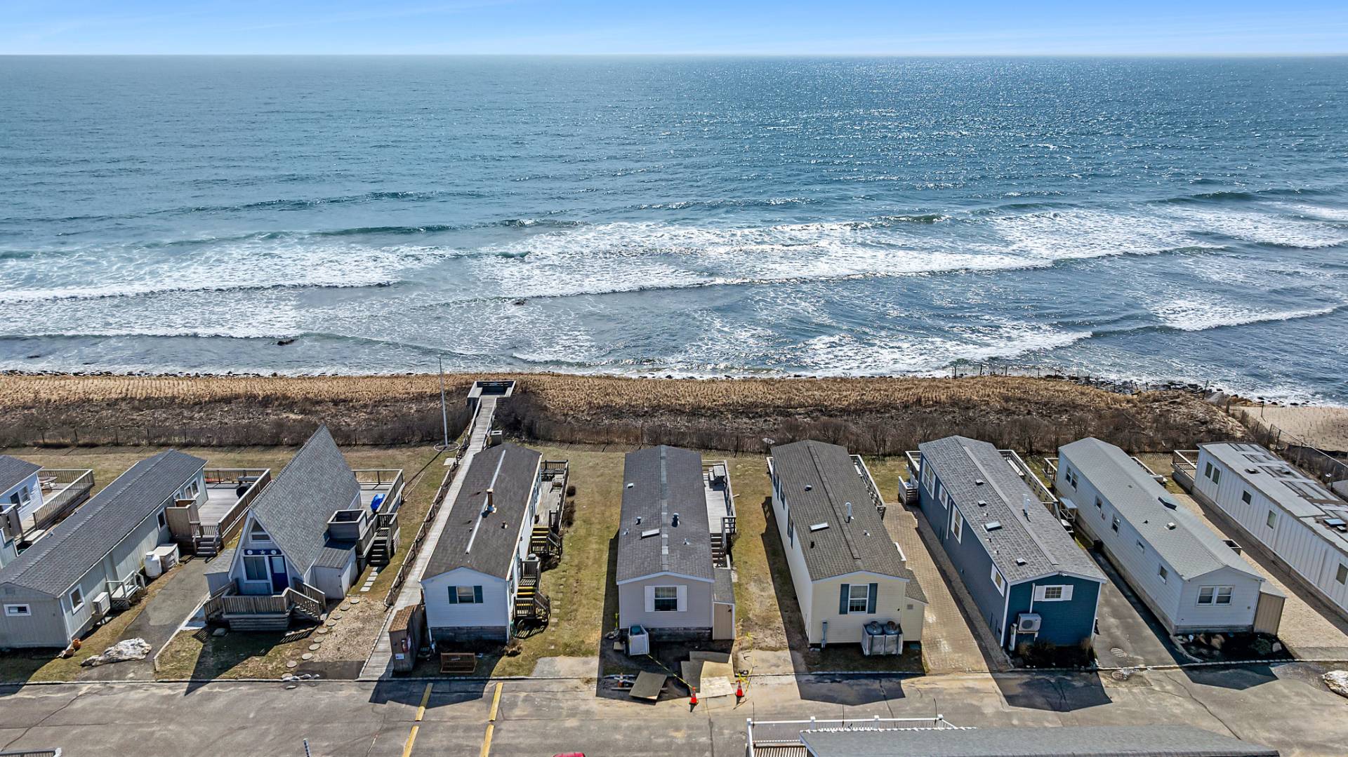 #6 photo, 100 Deforest Road, #6, सफ़ोक काउंटी Montauk , NY 11954