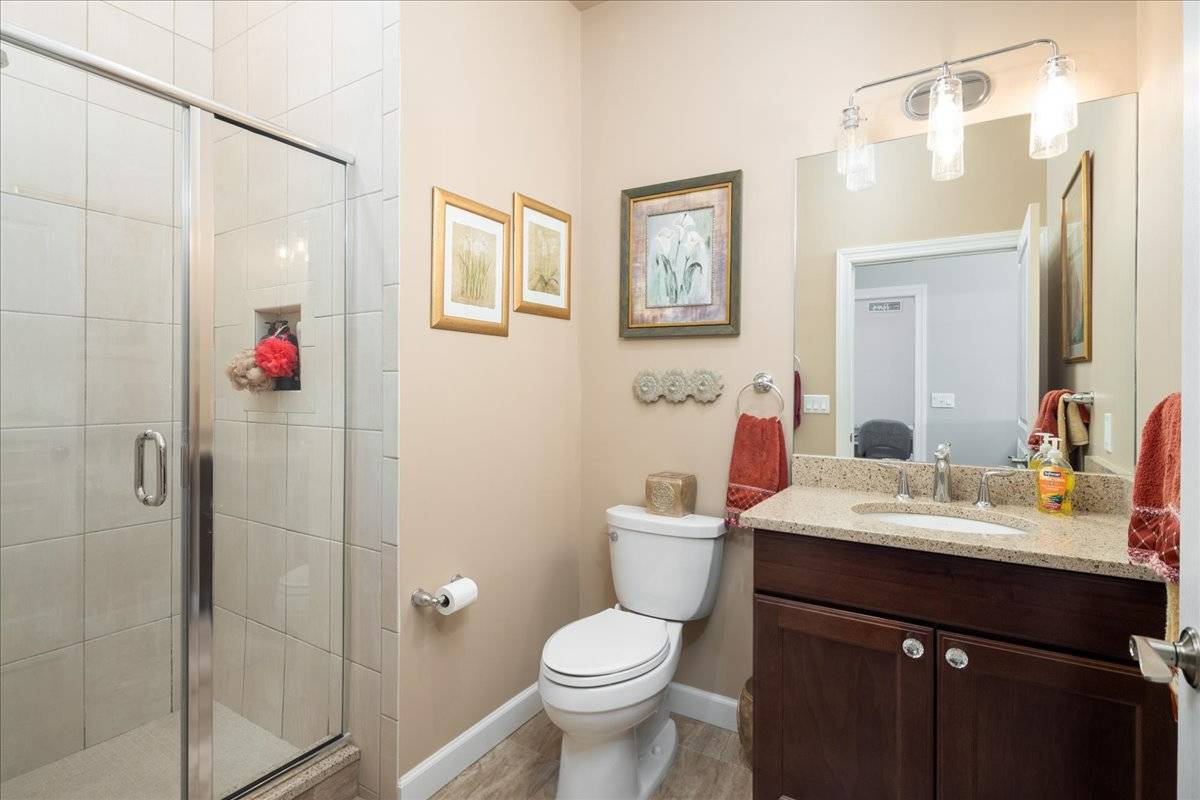 #15 photo, 244 FALL COURT, Саффолк ‖ East Northport , NY 11731