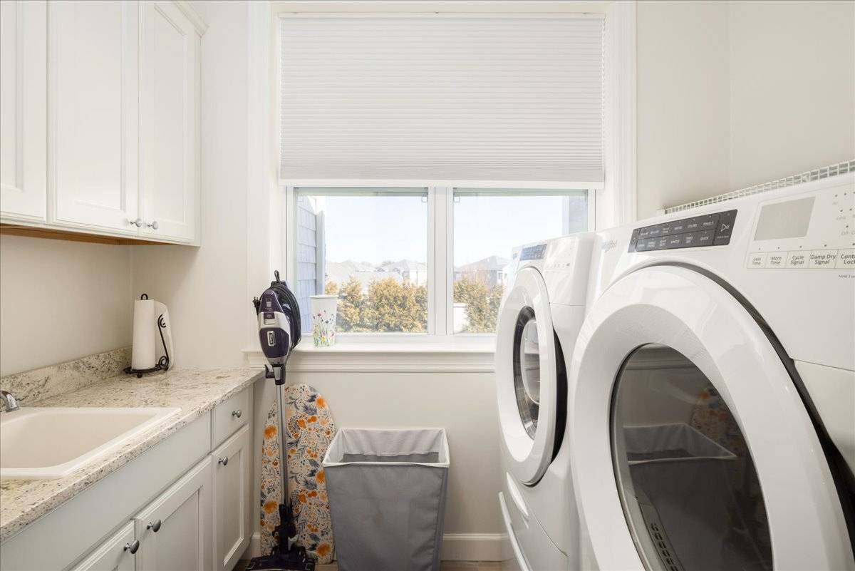 #16 photo, 244 FALL COURT, Саффолк ‖ East Northport , NY 11731