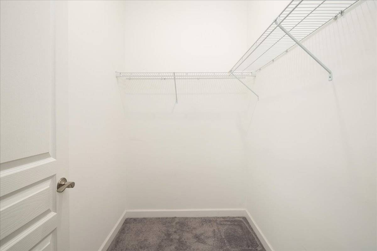 #22 photo, 244 FALL COURT, Саффолк ‖ East Northport , NY 11731