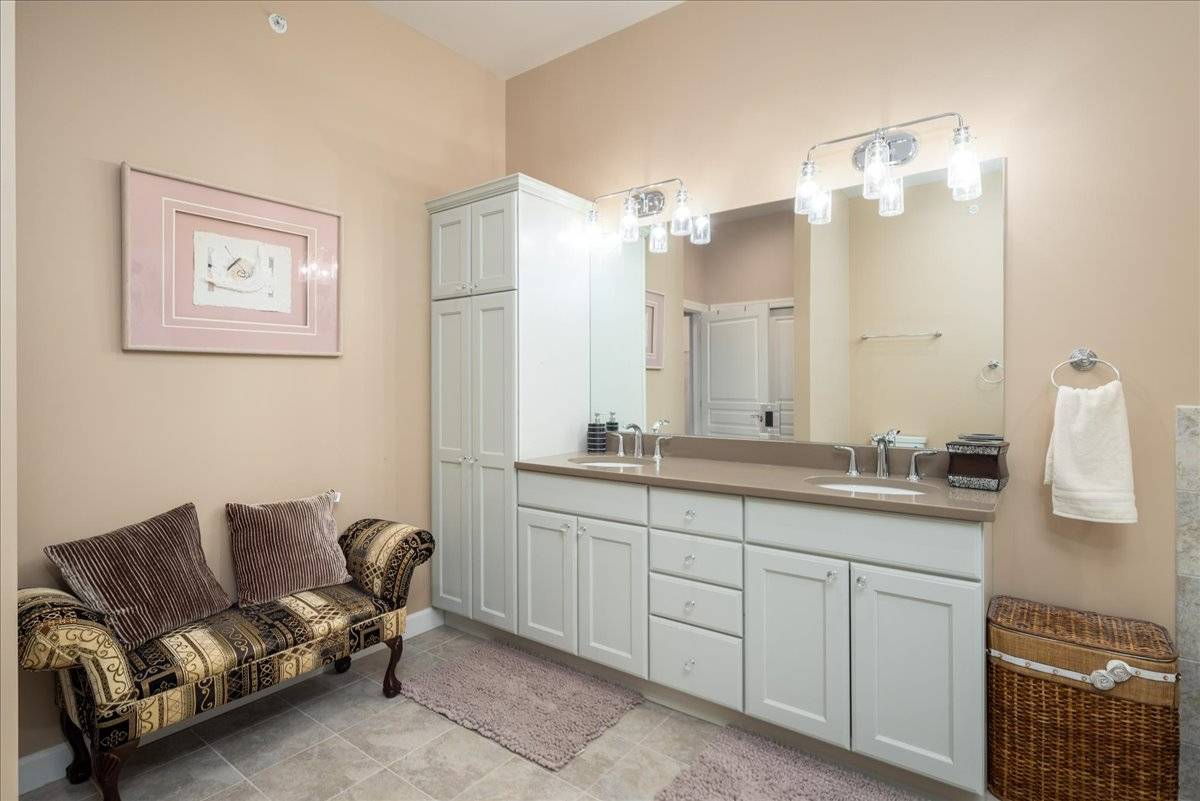 #25 photo, 244 FALL COURT, Саффолк ‖ East Northport , NY 11731