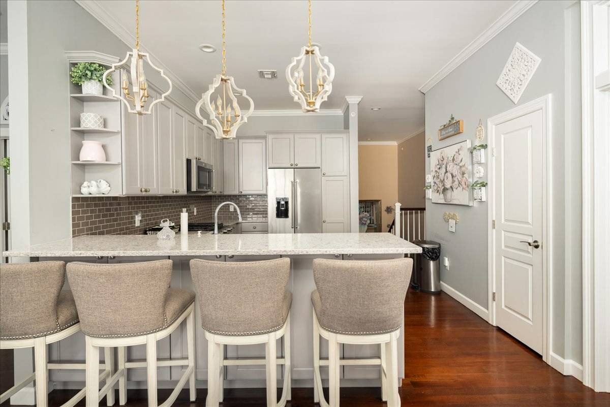 #8 photo, 244 FALL COURT, Саффолк ‖ East Northport , NY 11731