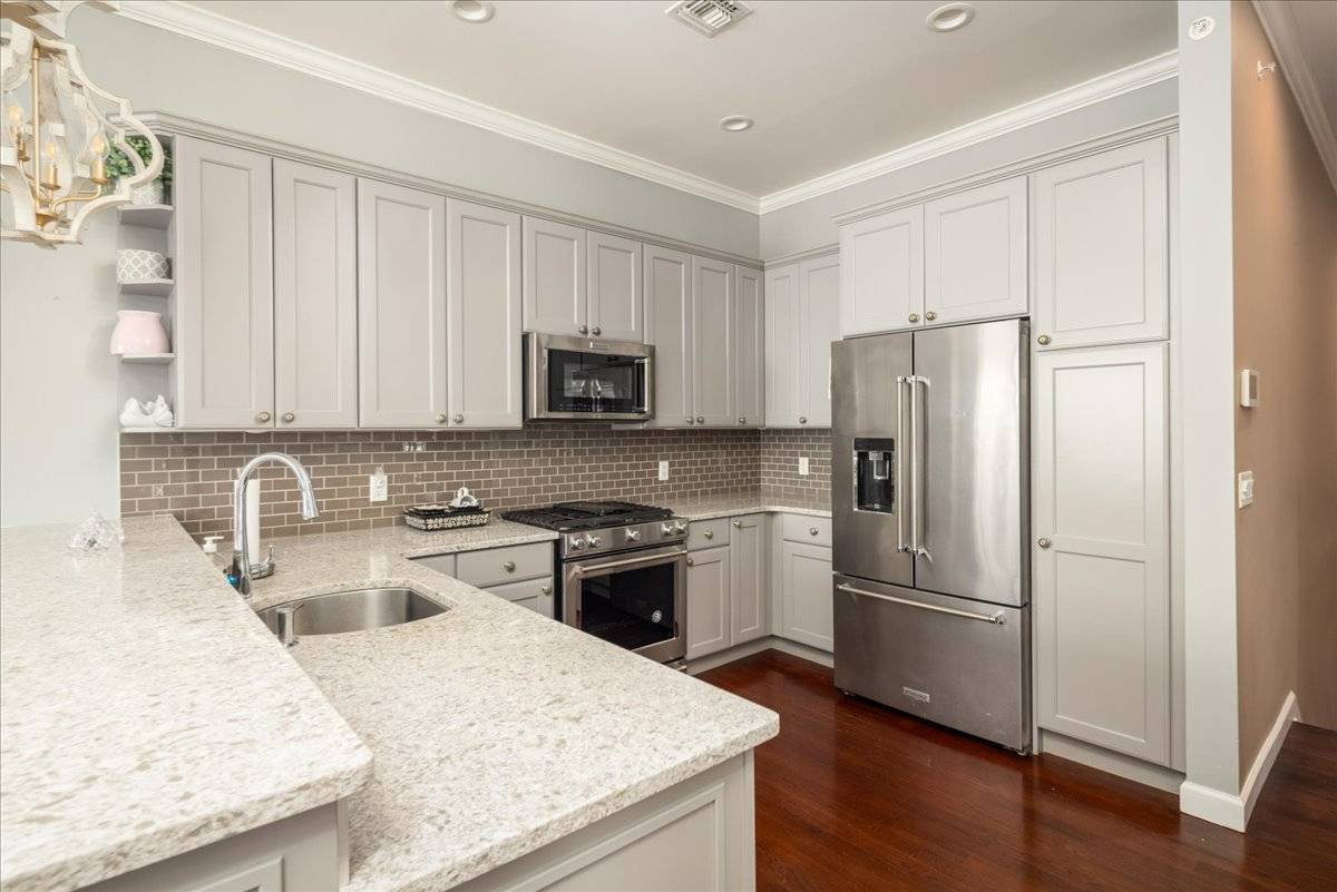 #9 photo, 244 FALL COURT, Саффолк ‖ East Northport , NY 11731