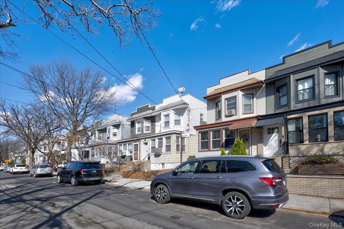 #4 photo, 7535 60th Place, Glendale , NY 11385