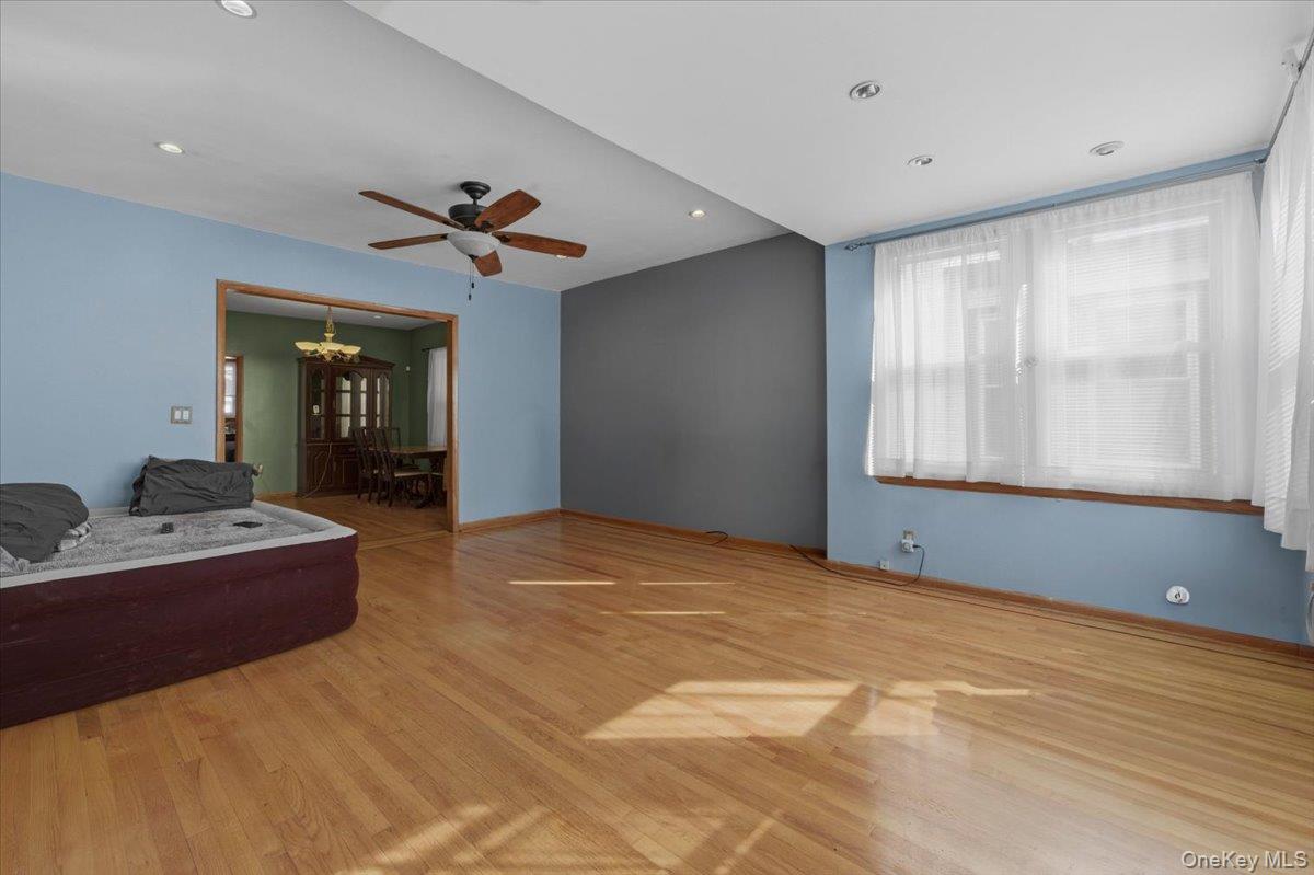 #6 photo, 7535 60th Place, Glendale , NY 11385