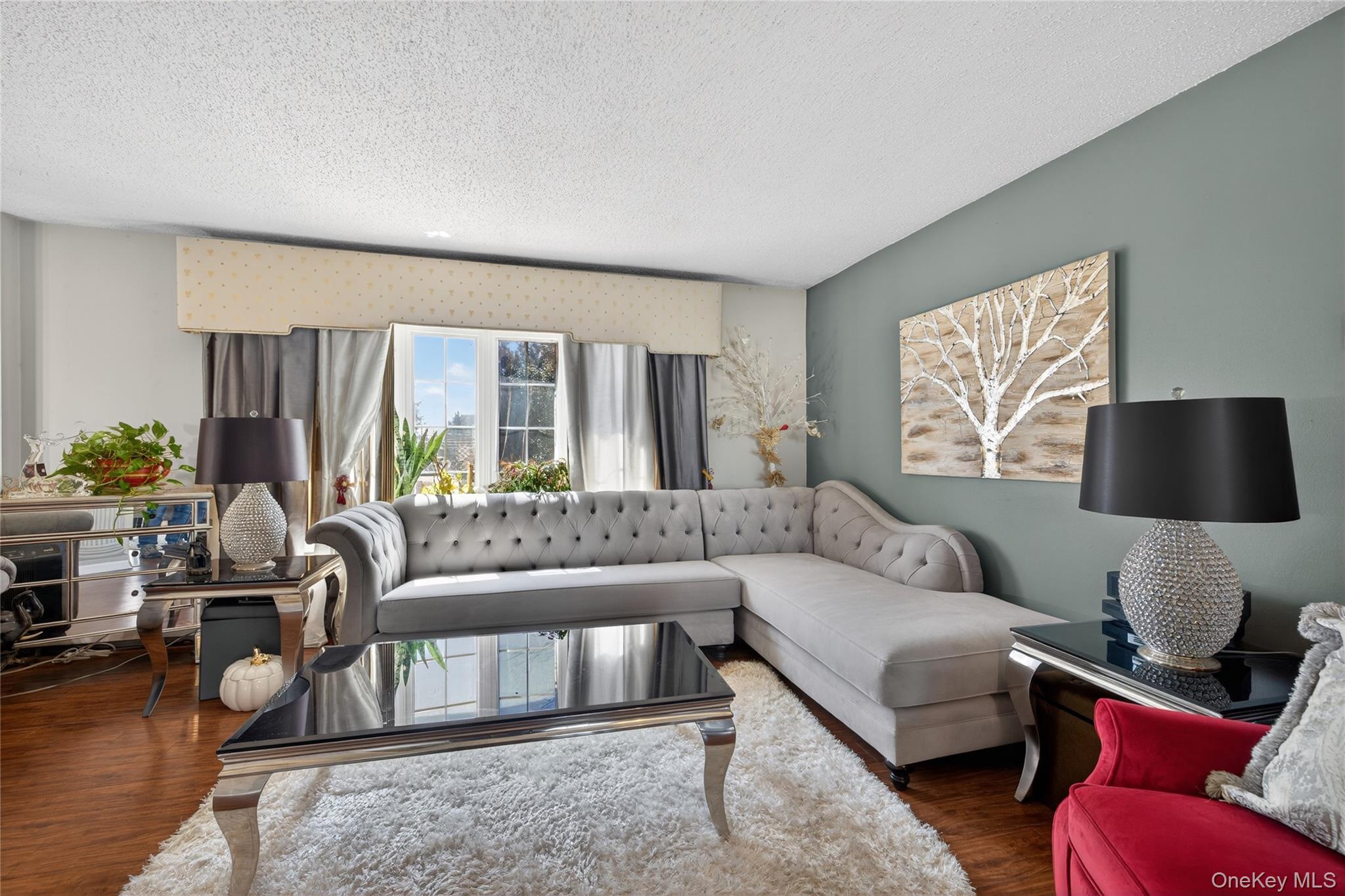 #11 photo, 379 Washington Avenue, ناسو Roosevelt , NY 11575