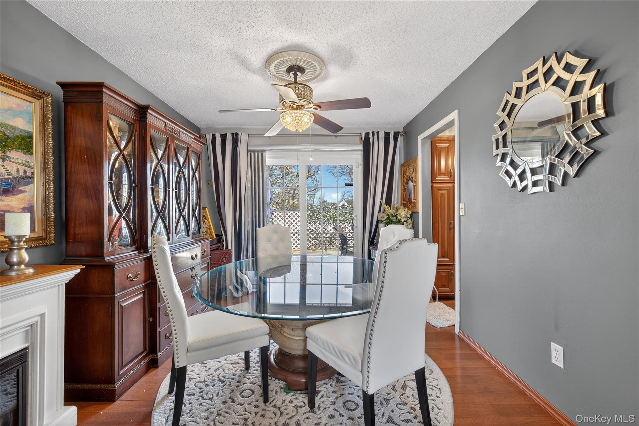 #13 photo, 379 Washington Avenue, ناسو Roosevelt , NY 11575