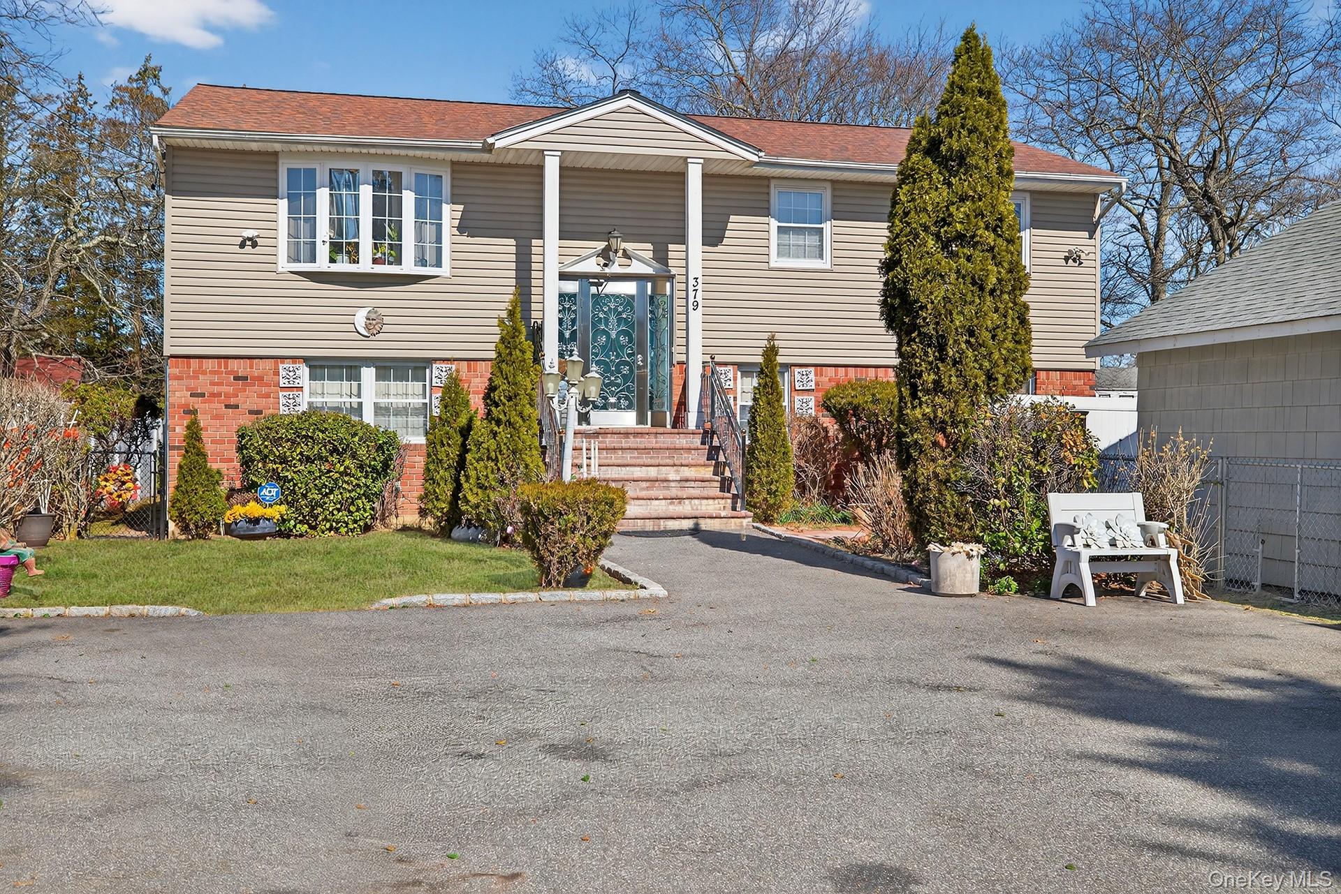 #4 photo, 379 Washington Avenue, ناسو Roosevelt , NY 11575