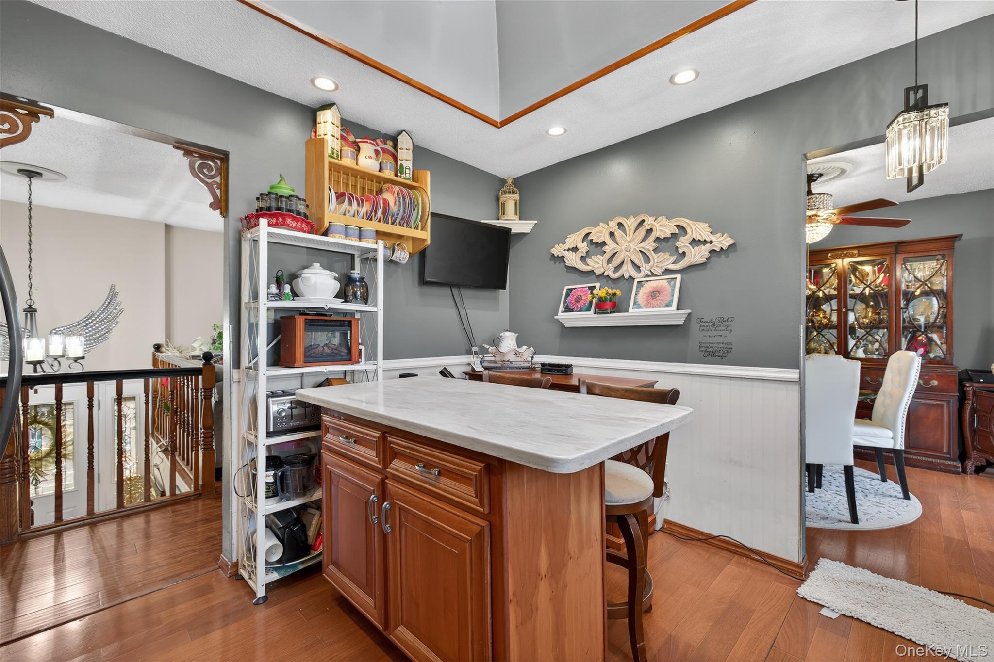 #9 photo, 379 Washington Avenue, ناسو Roosevelt , NY 11575